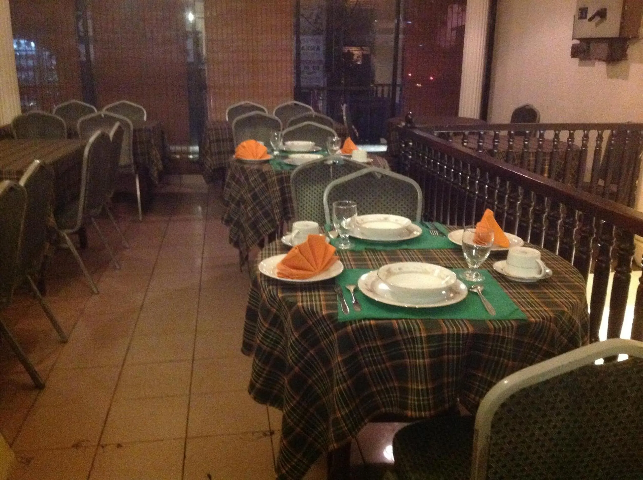 Restaurant/places to eat in 256 Townhouse Rest