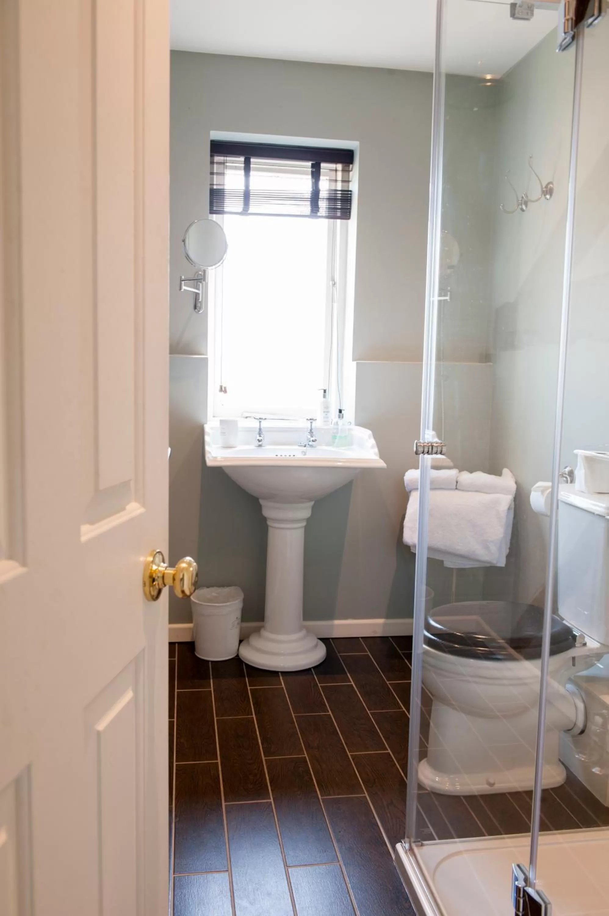 Day, Bathroom in The Bridge House