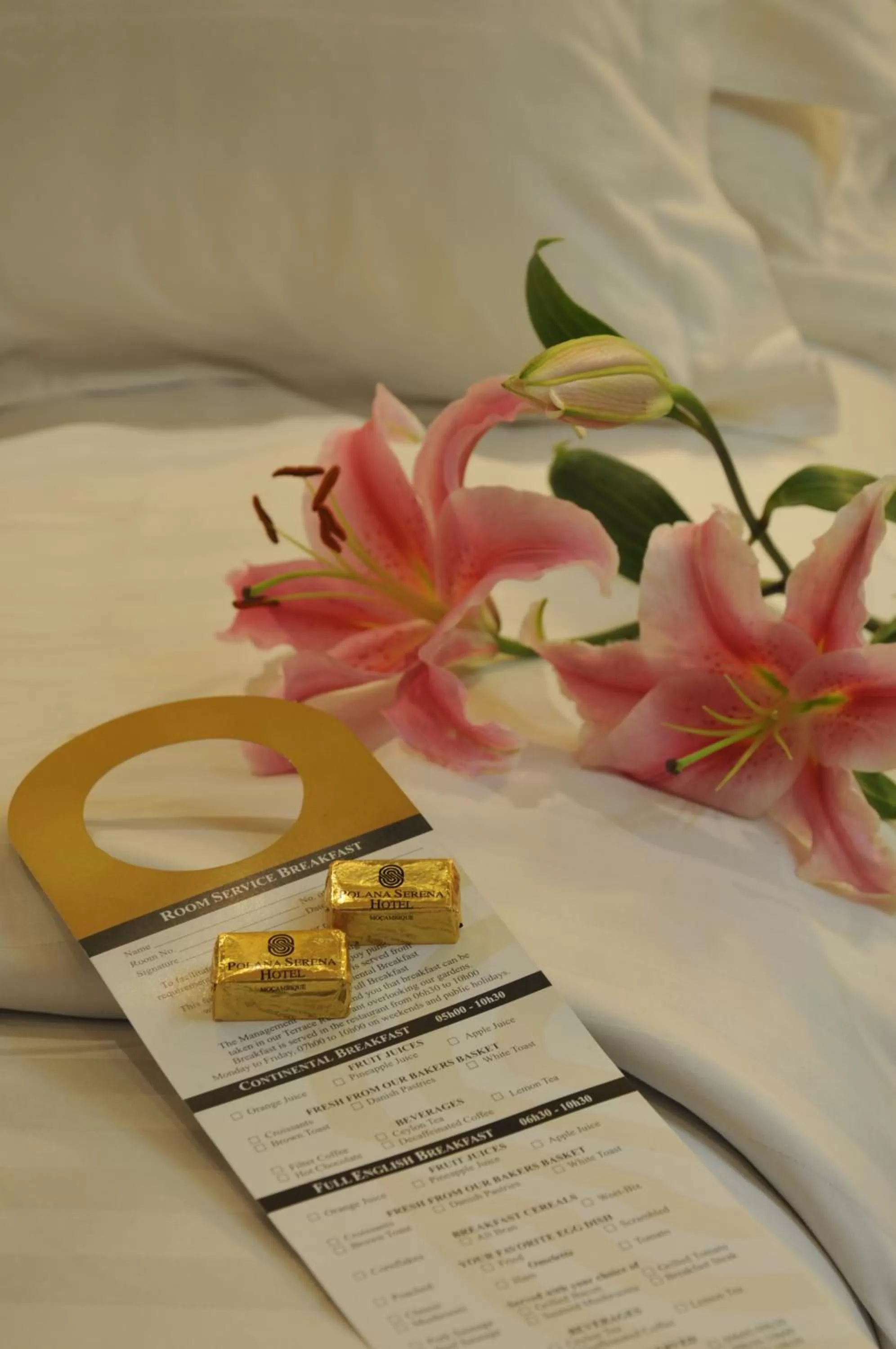 Bed in Polana Serena Hotel