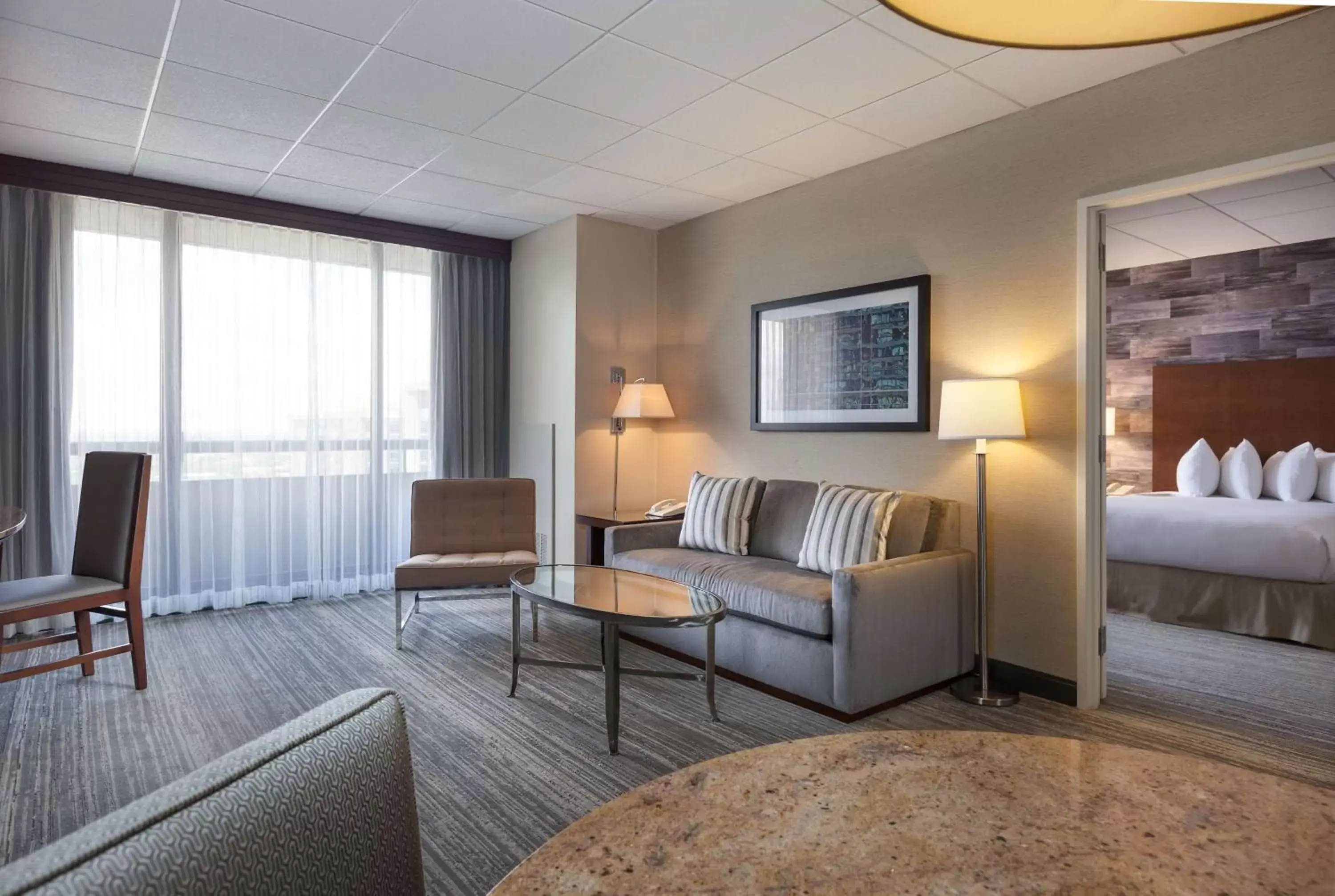One-Bedroom King Suite with Balcony & Kitchen- Treat Me Upgrade in DoubleTree by Hilton Hotel & Suites Houston by the Galleria One-Bedroom King Suite with Balcony & Kitchen- Treat Me Upgrade in DoubleTree by Hilton Hotel & Suites Houston by the Galleria