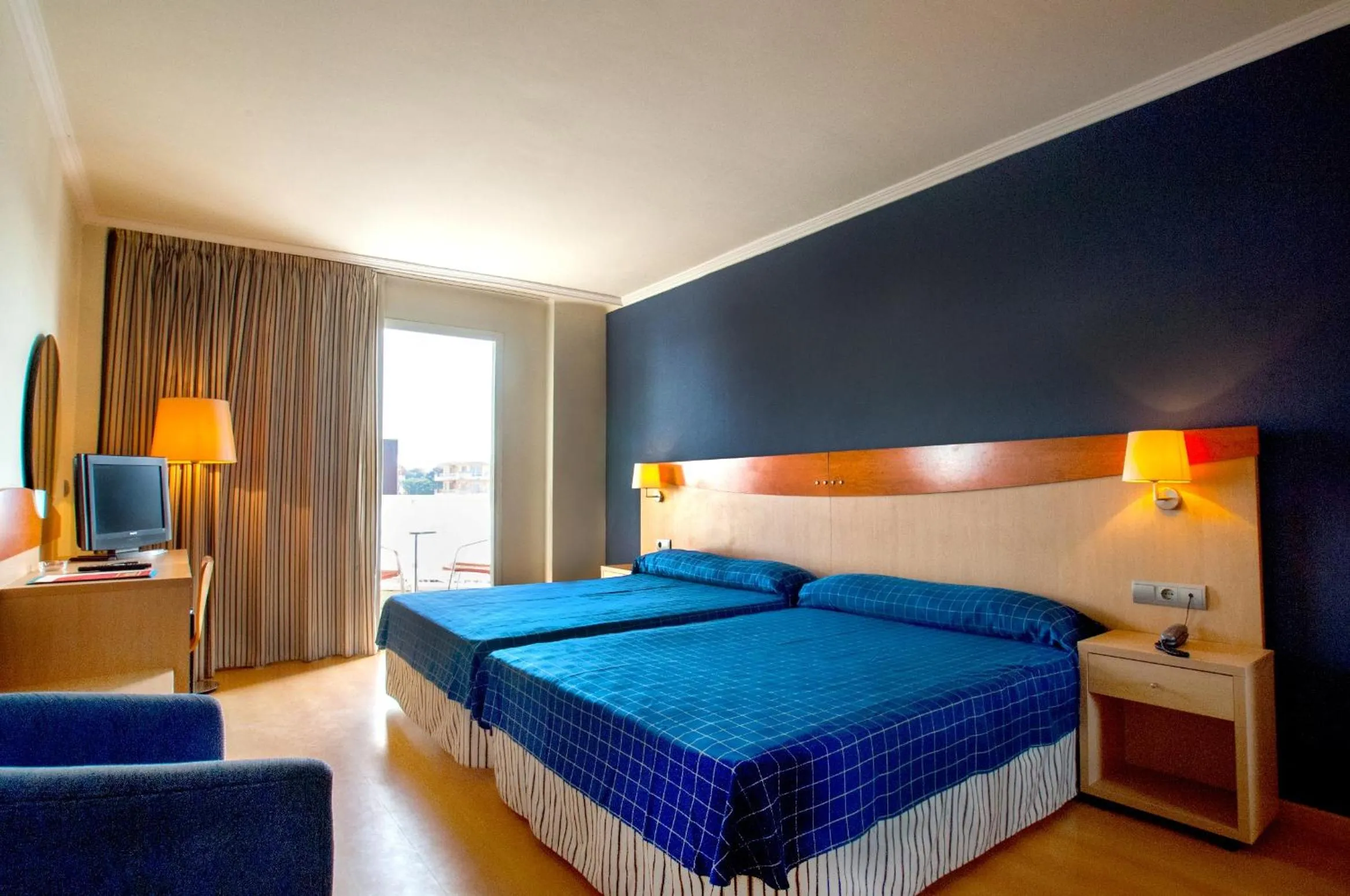 Bedroom in Hotel President