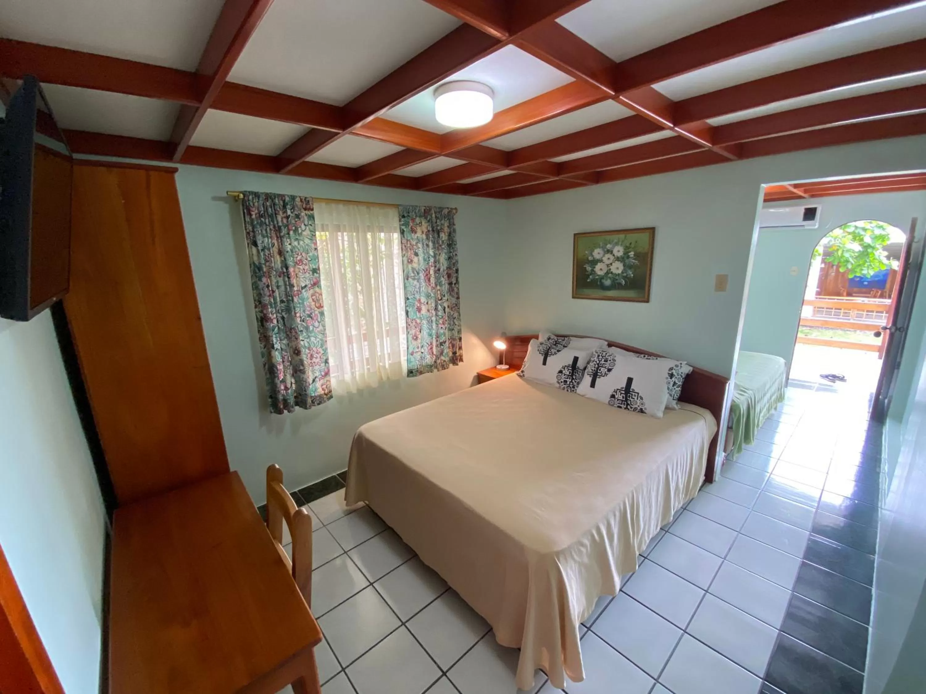 Bedroom, Bed in La Peregrina Galapagos B&B