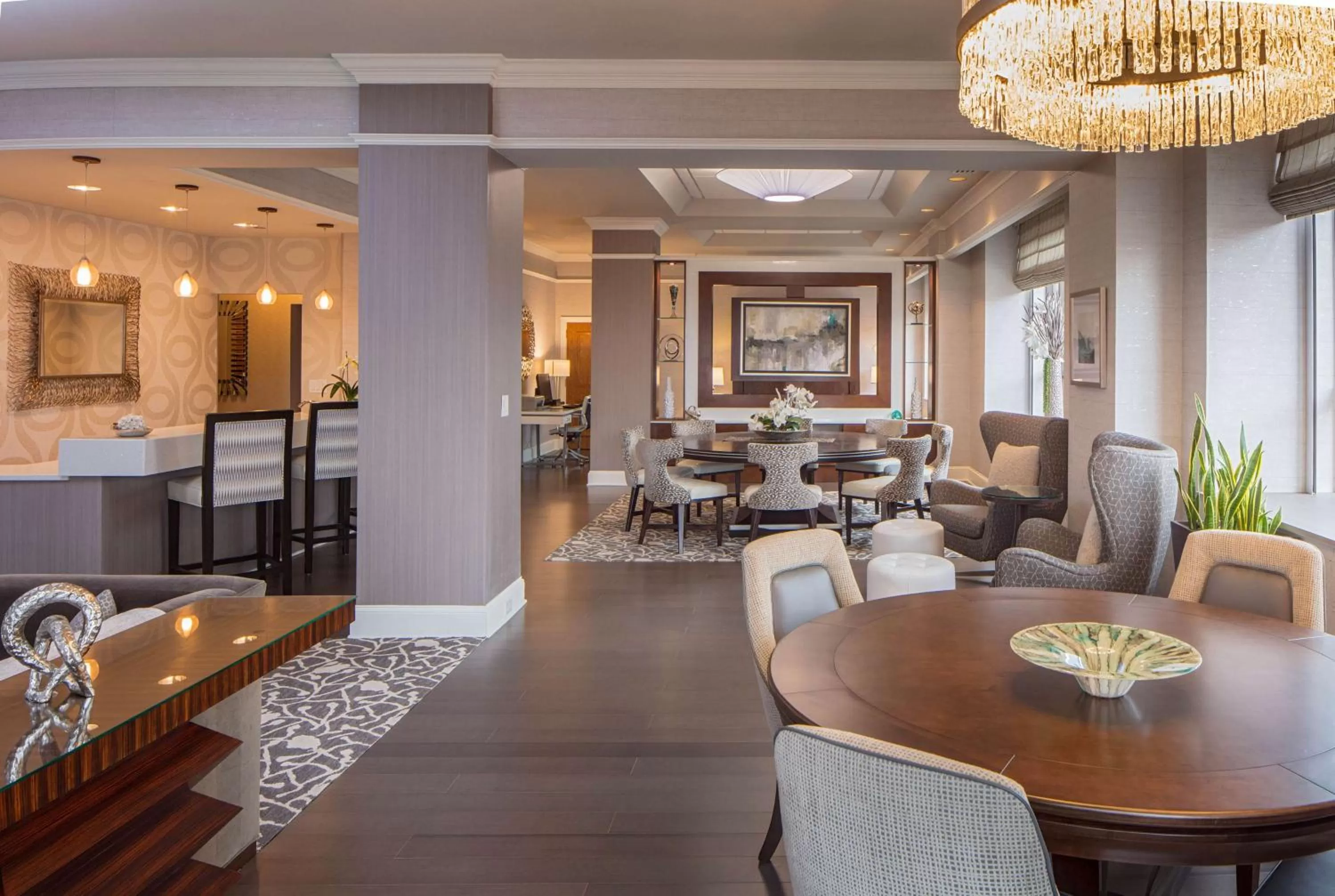 Photo of the whole room in Hyatt Regency Saint Louis at The Arch