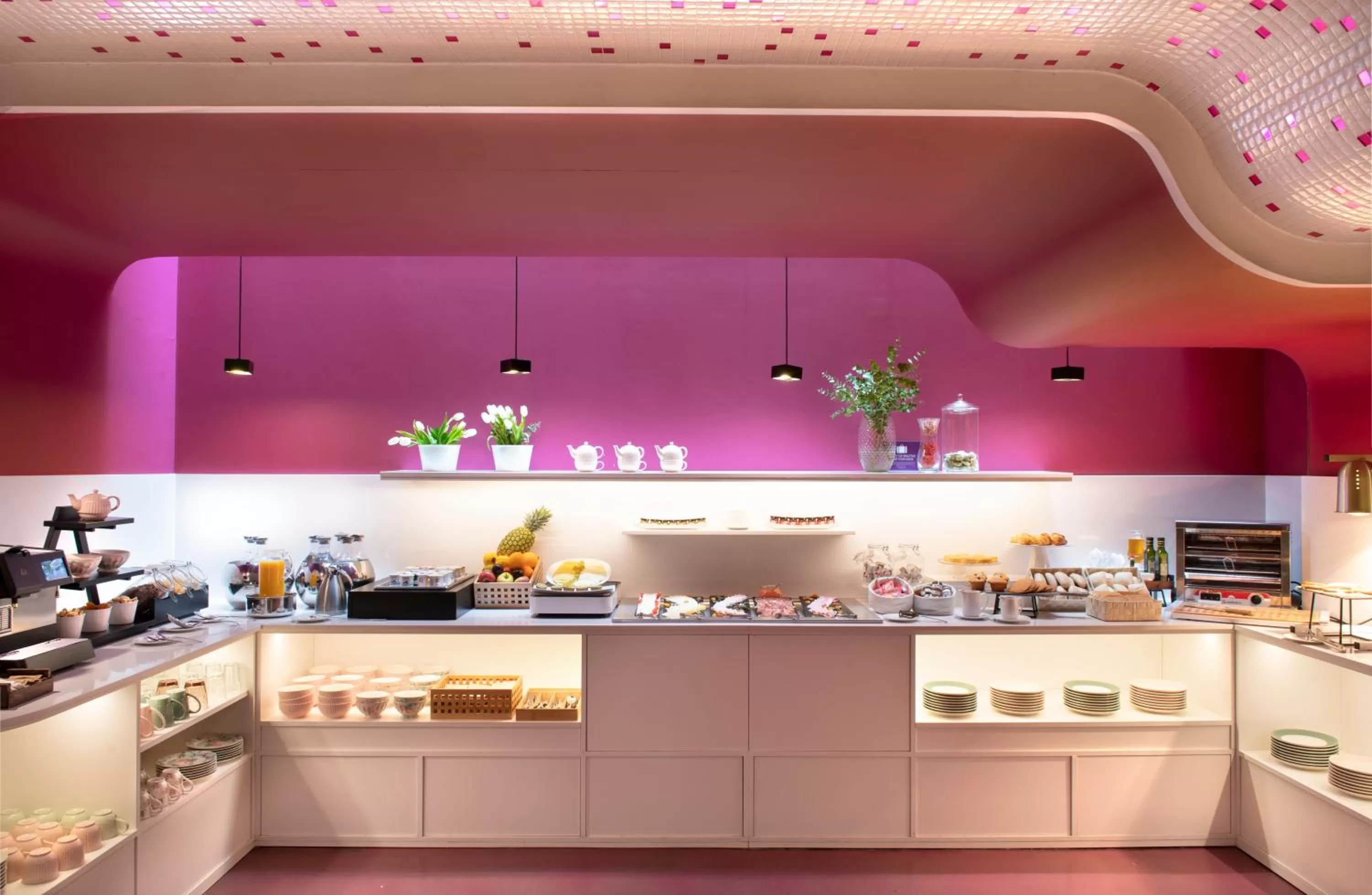 Food and drinks in Allegro Barcelona