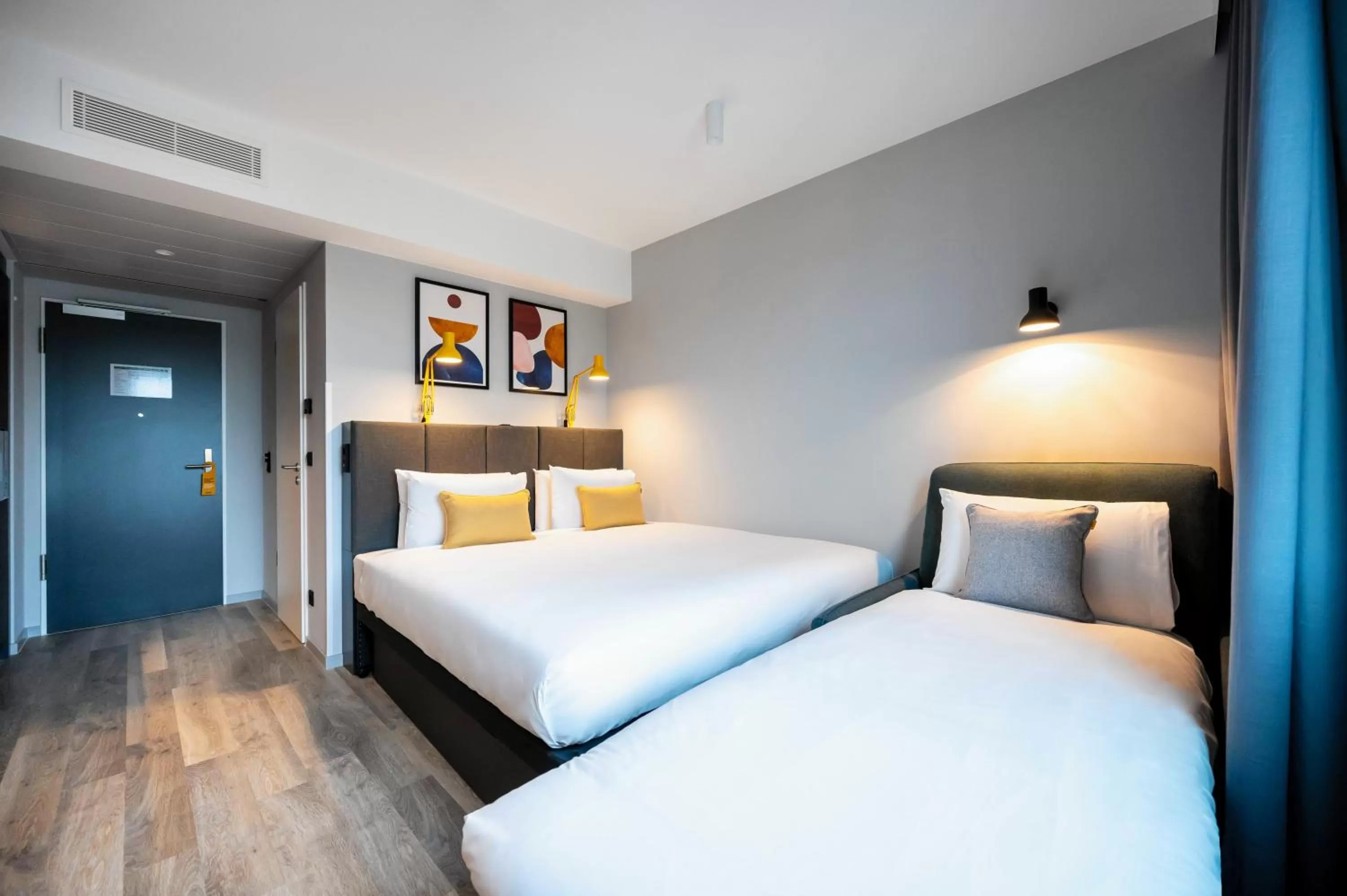 Photo of the whole room, Bed in Staycity Aparthotels Frankfurt Airport