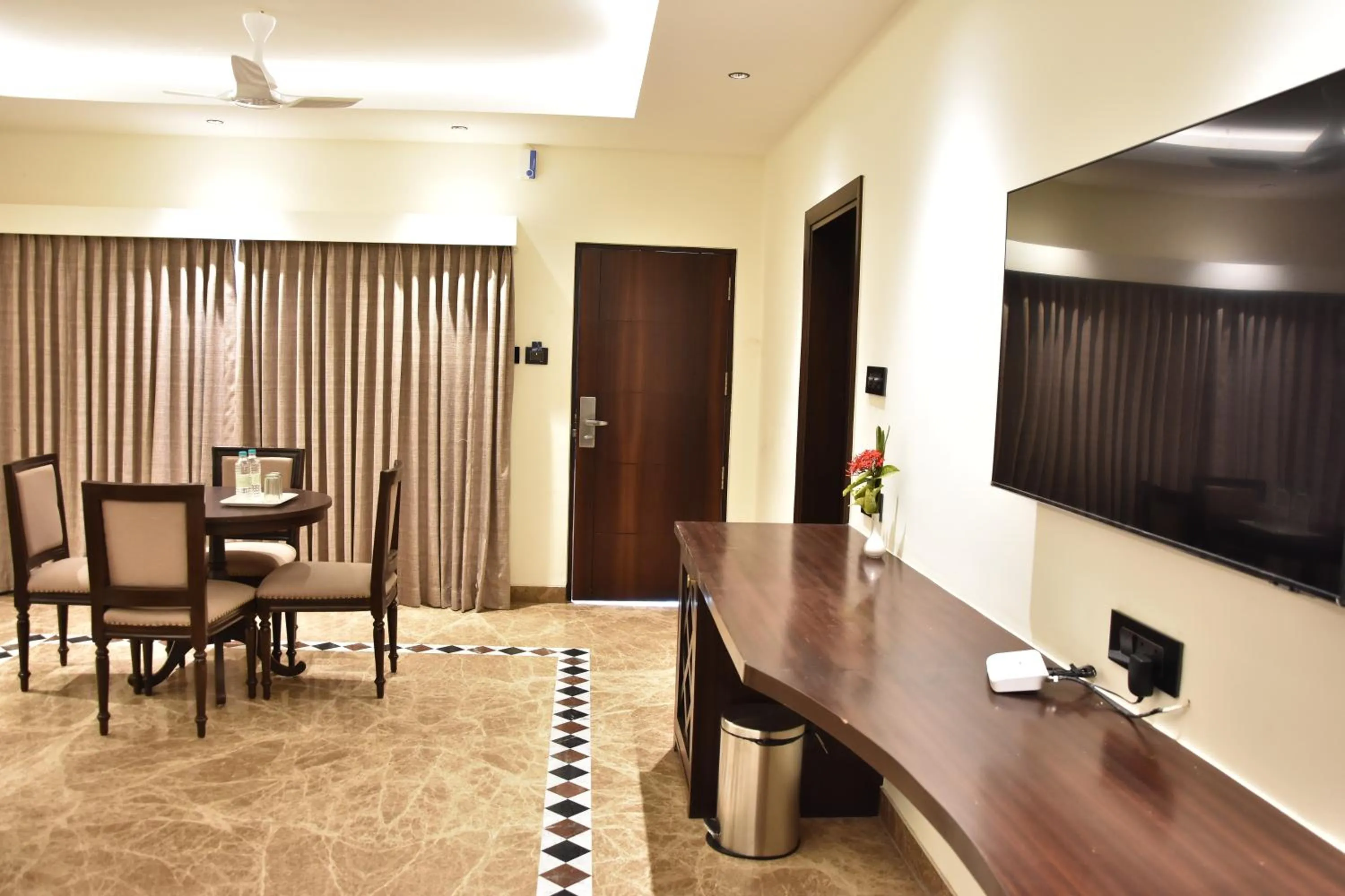 Living room in Poppys Vista Hotel