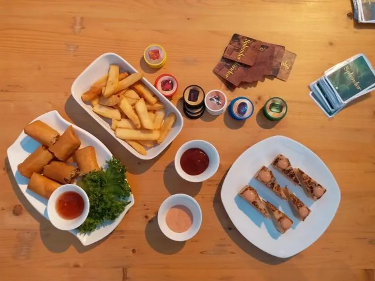 Food in Kinnon Deluxe Hostel Coworking Cafe