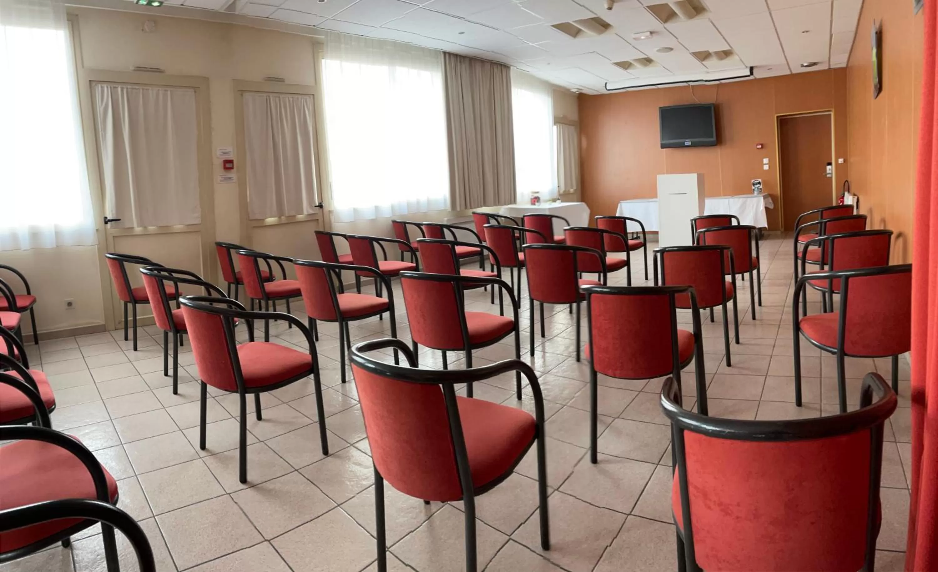 Meeting/conference room in Cit'Hotel LA PYRAMIDE