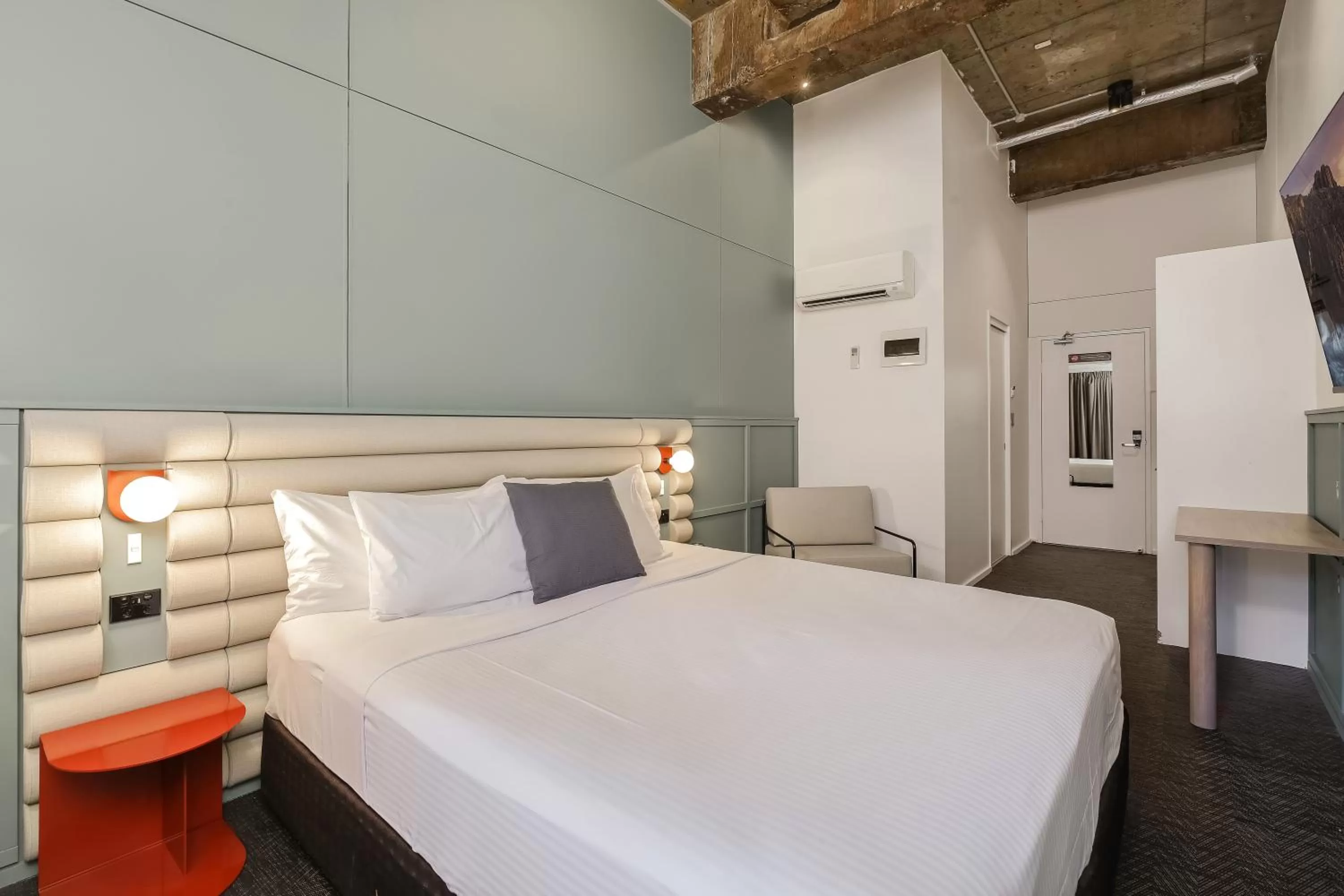 Bed in The Urban Newtown