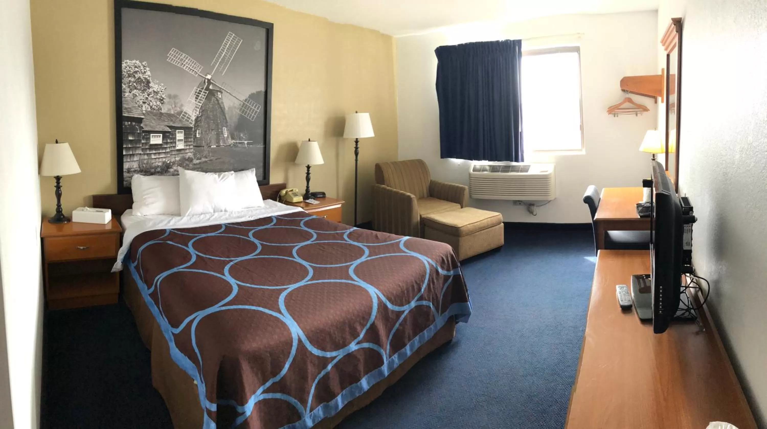 Bed in Super 8 by Wyndham Montgomery Maybrook