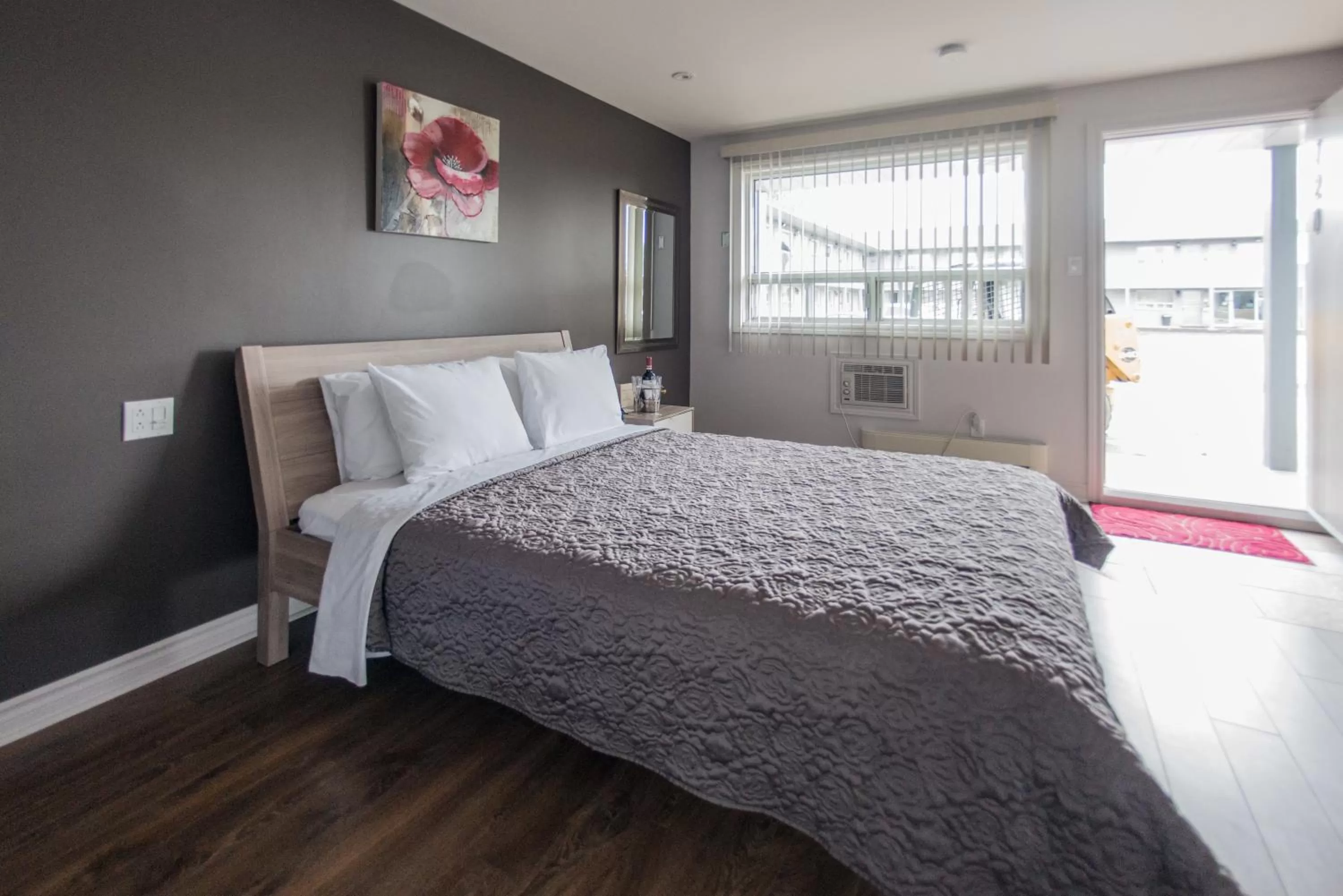 Bed in Auberge St. Jacques