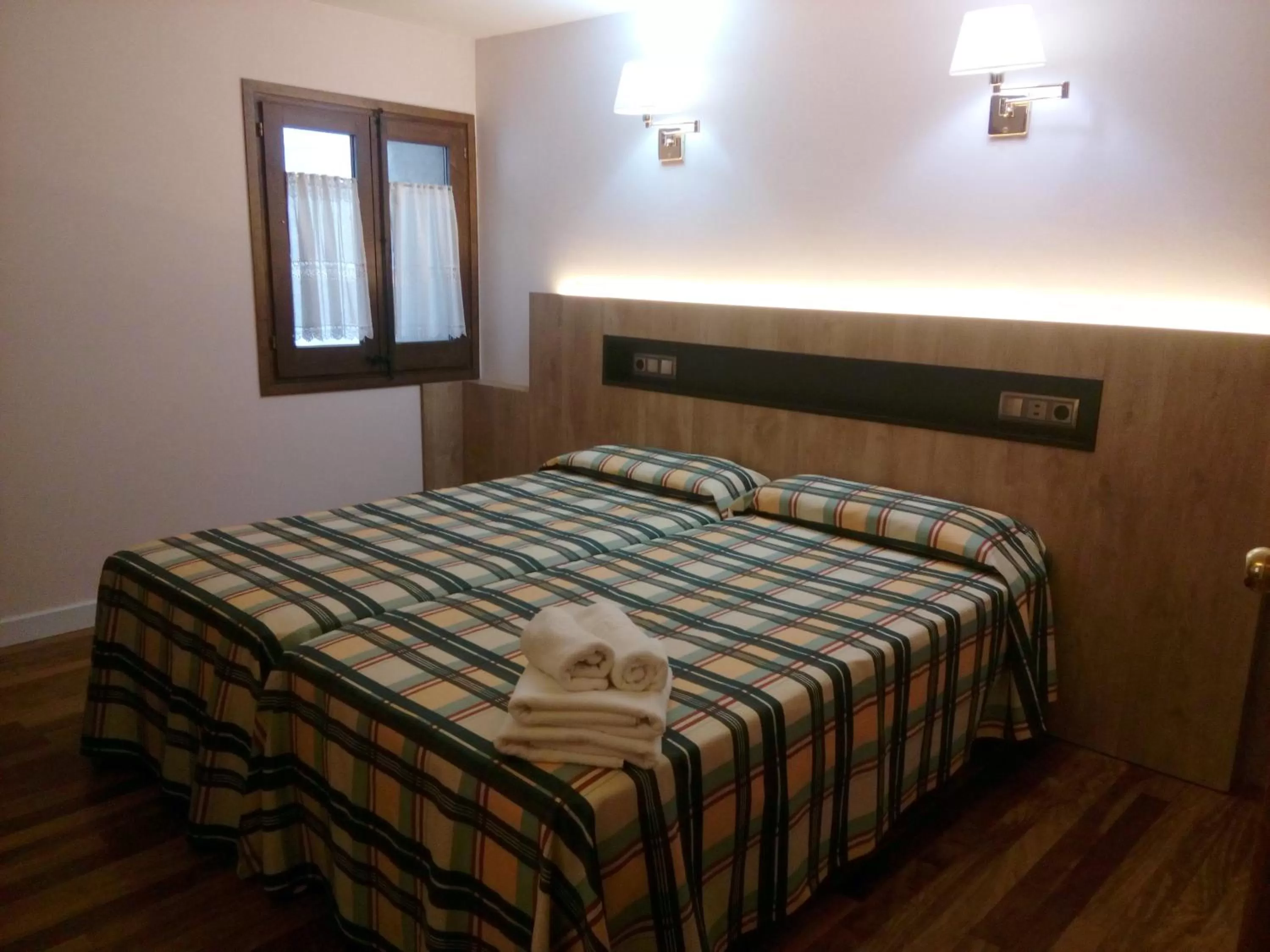 Bed in CAN MENCIÓ - Plaça Major