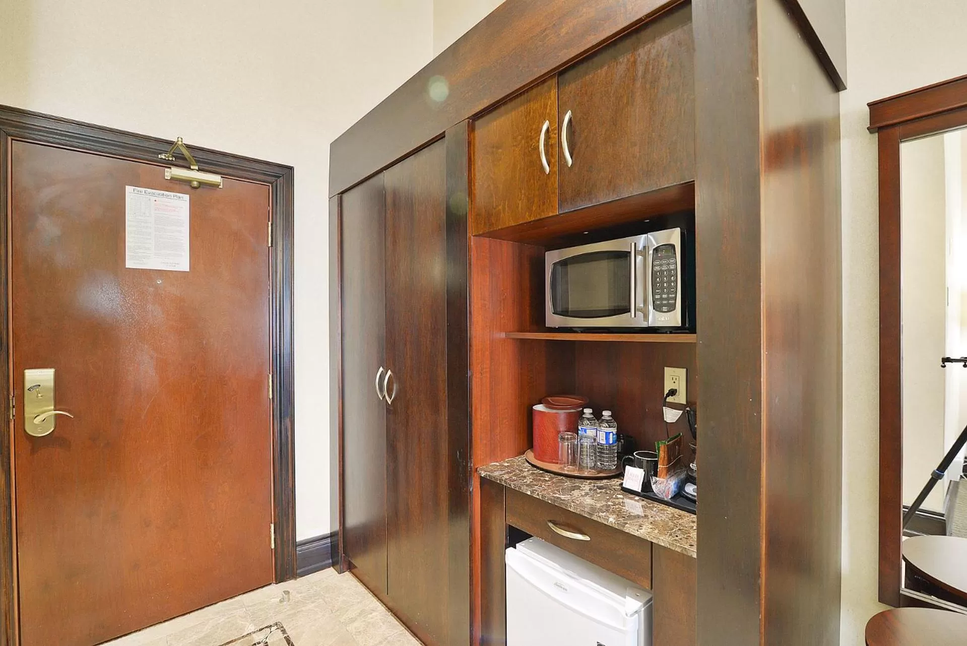 Decorative detail in Woodbine Hotel & Suites