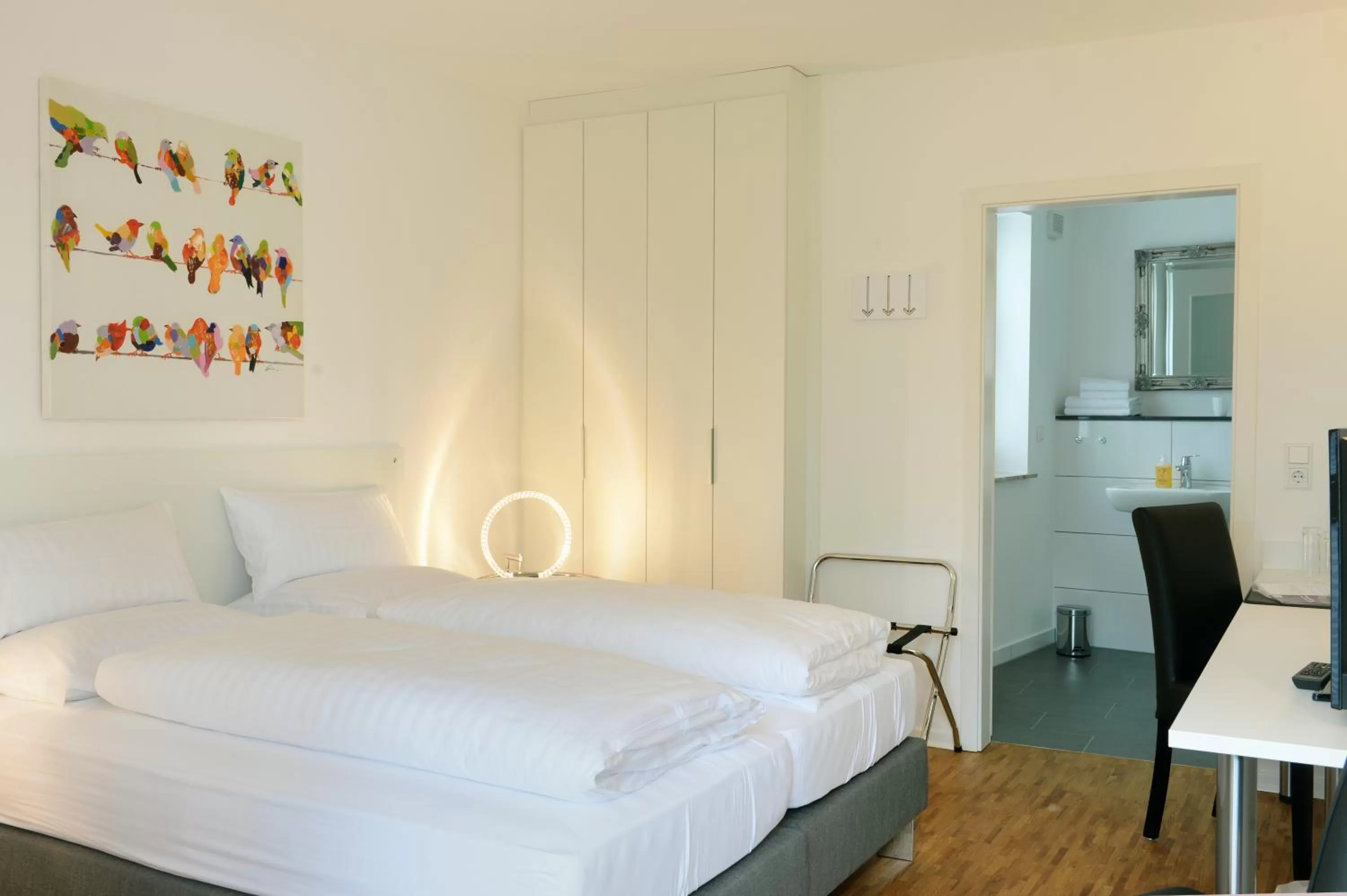 Photo of the whole room in Bed & Breakfast Meerbusch