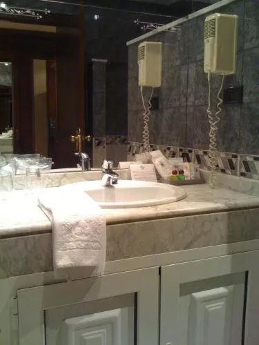 Double or Twin Room (1-2 Adults) in Hotel Begoña Park