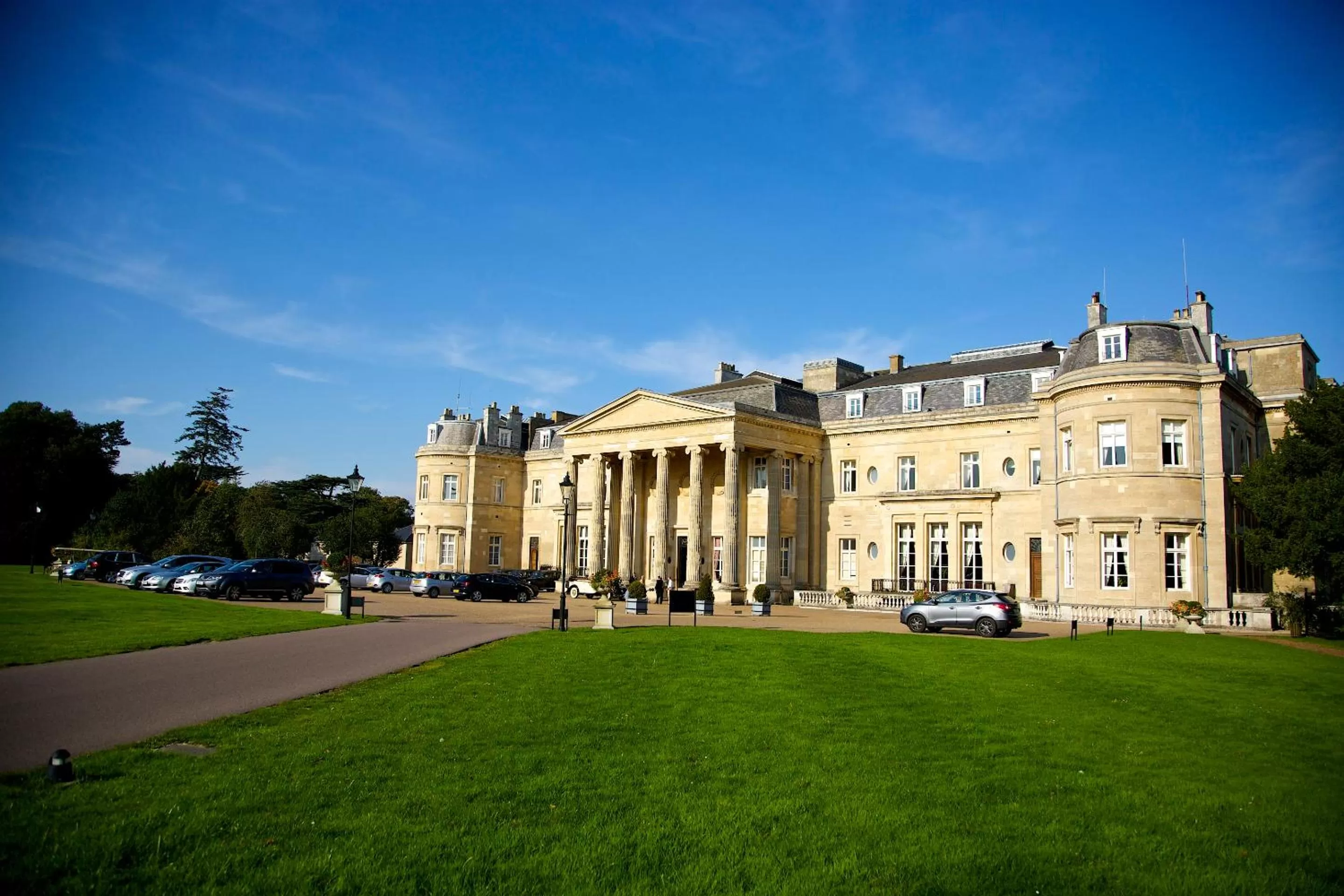 Facade/entrance in Luton Hoo Hotel, Golf and Spa