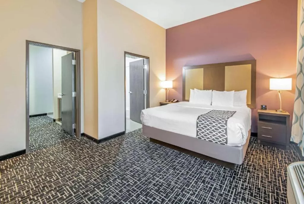 King Suite - Non-Smoking in La Quinta by Wyndham Weatherford OK