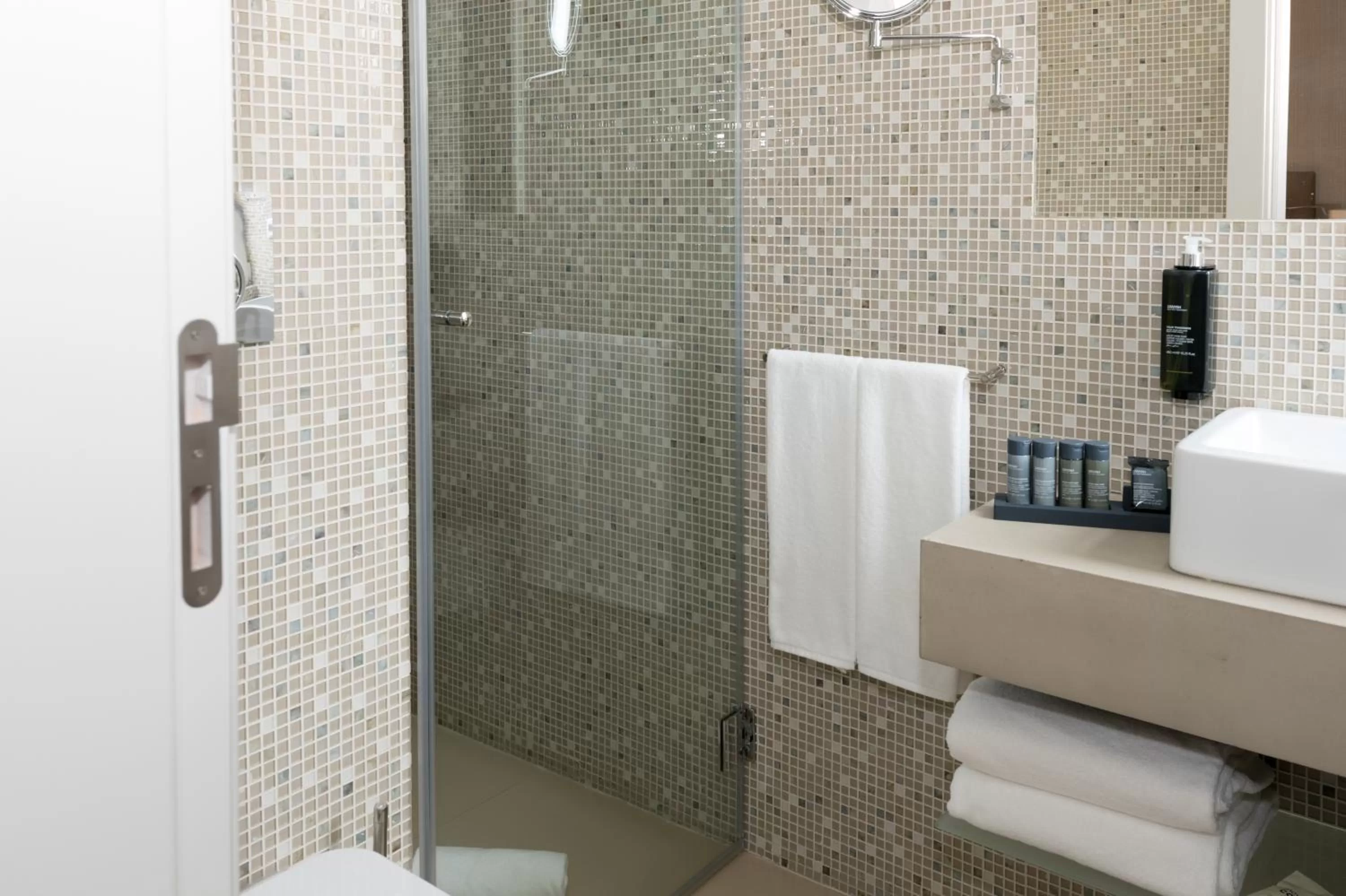 Bathroom in The Leaf Boutique Hotel Lisbon - Adults Only