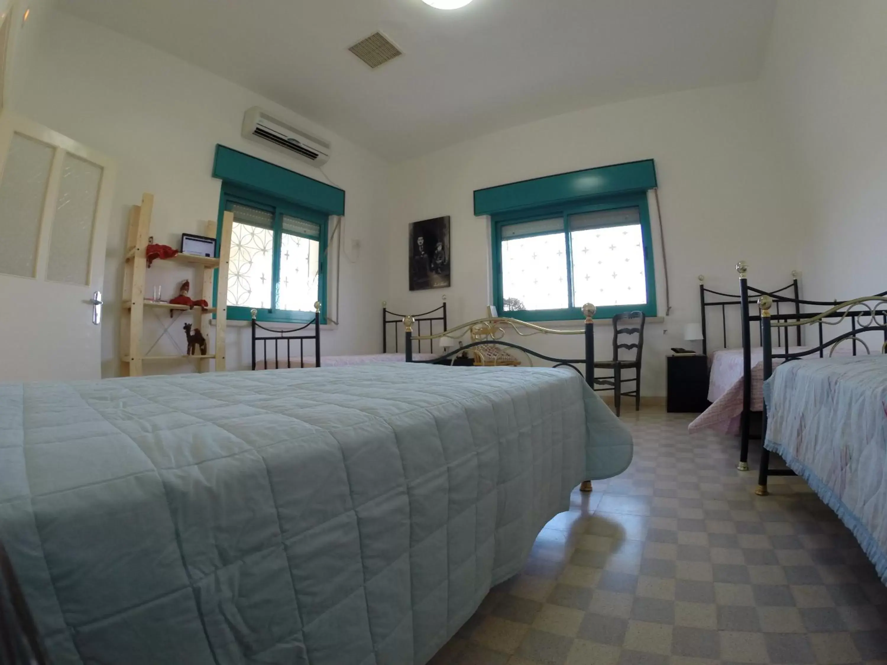 Single Bed in Dormitory Room in Auberg-Inn Guesthouse Single Bed in Dormitory Room in Auberg-Inn Guesthouse