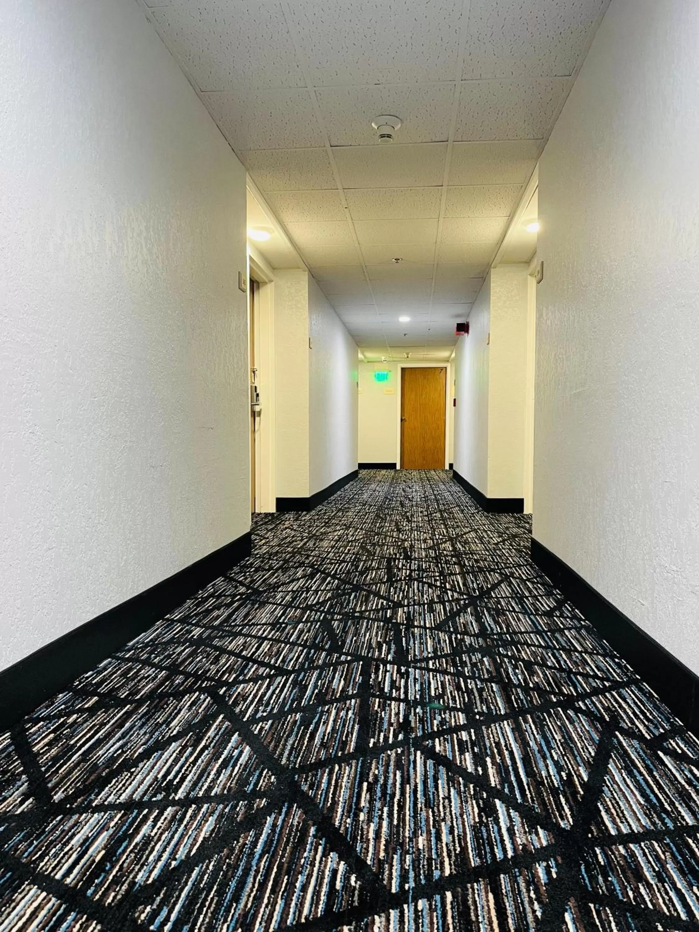 Floor plan in New Victorian Inn & Suites Omaha