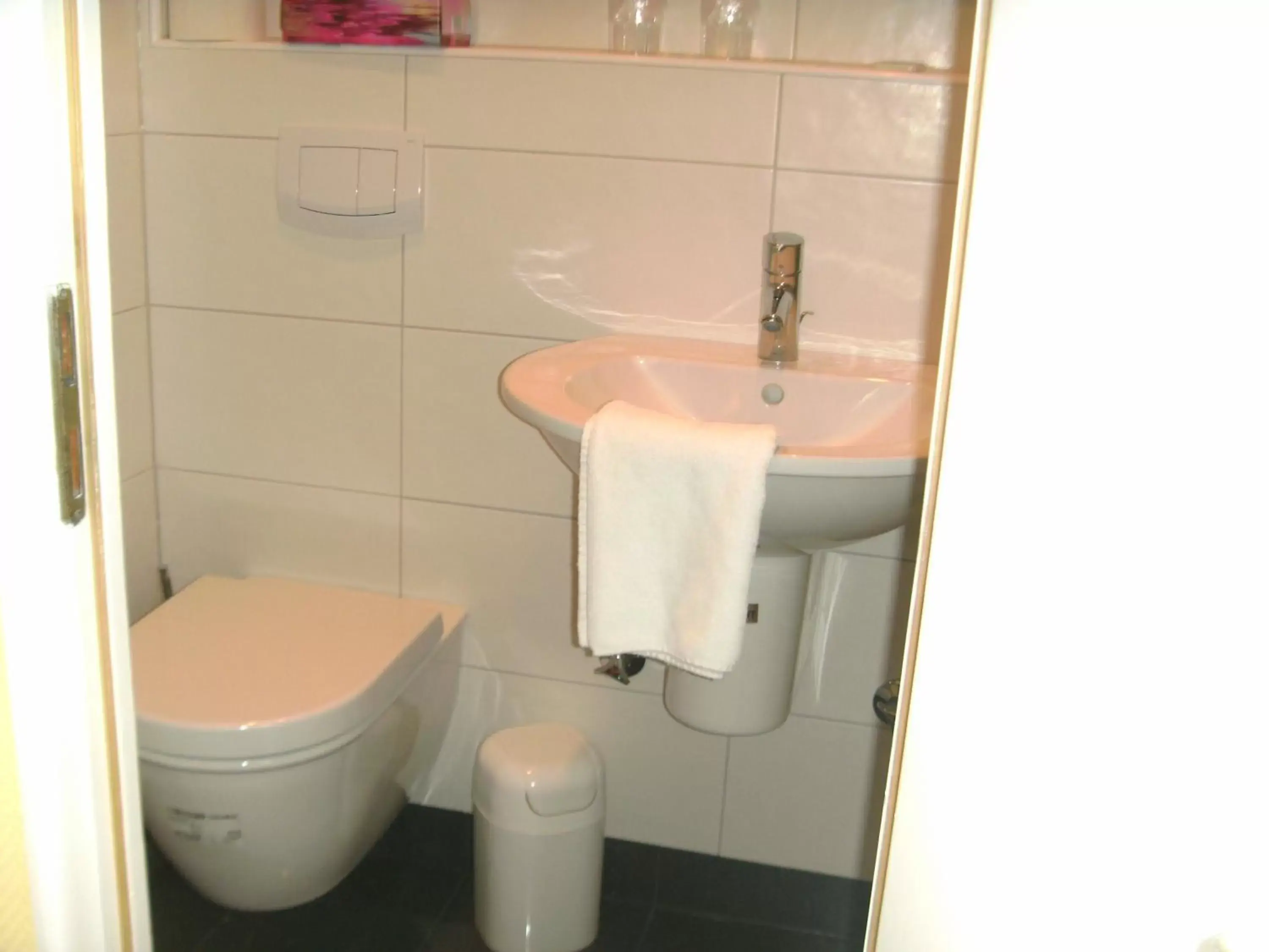 Twin Room - single occupancy in Hotel Meyn Twin Room - single occupancy in Hotel Meyn