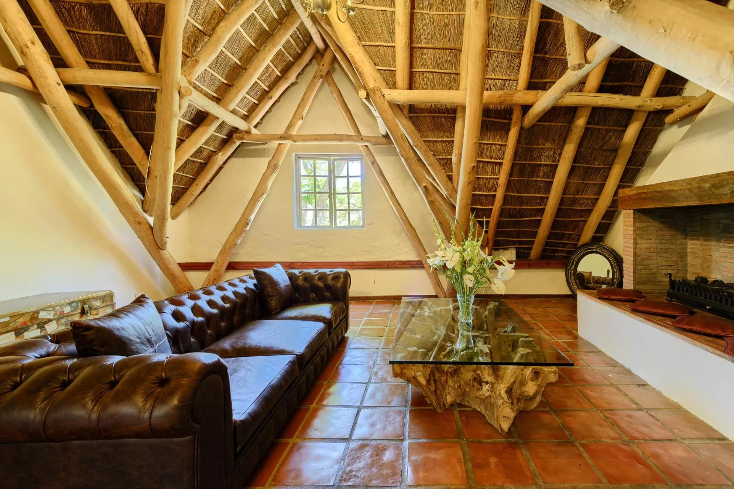 Lounge or bar in Adara Palmiet Valley Luxurious Boutique Farm Hotel