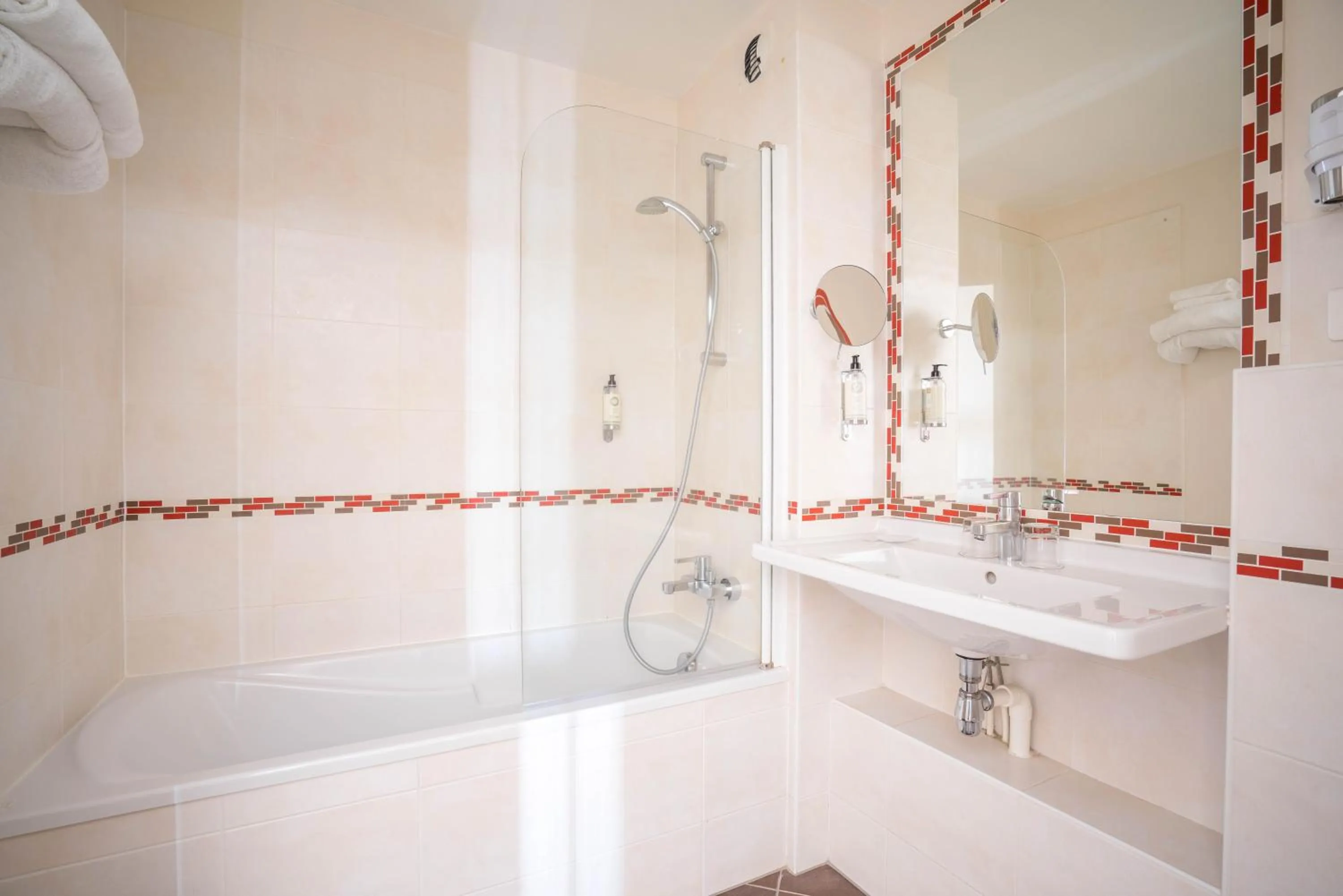 Bathroom in Best Western Plus Hostellerie Du Vallon