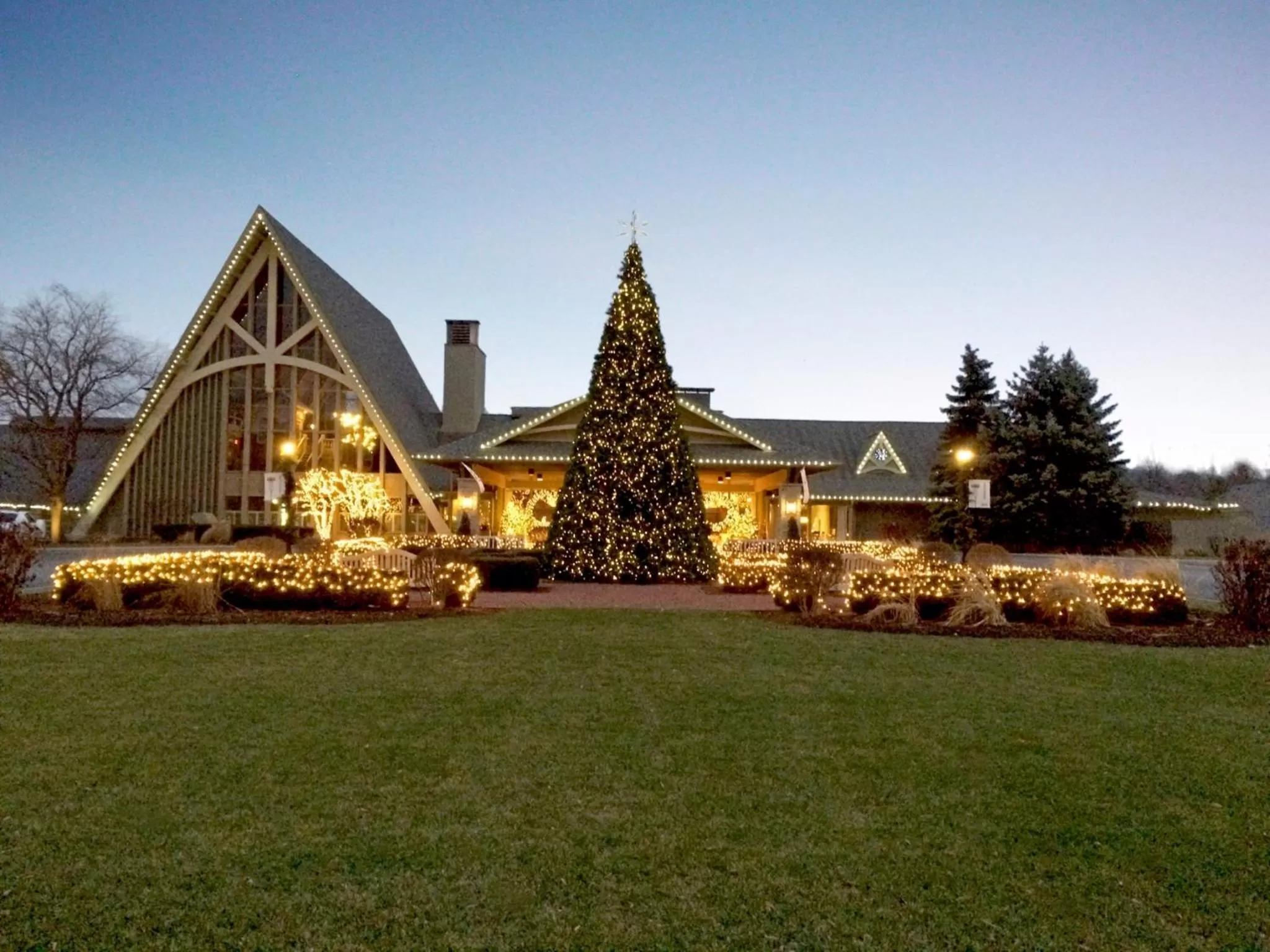 Facade/entrance in The Abbey Resort