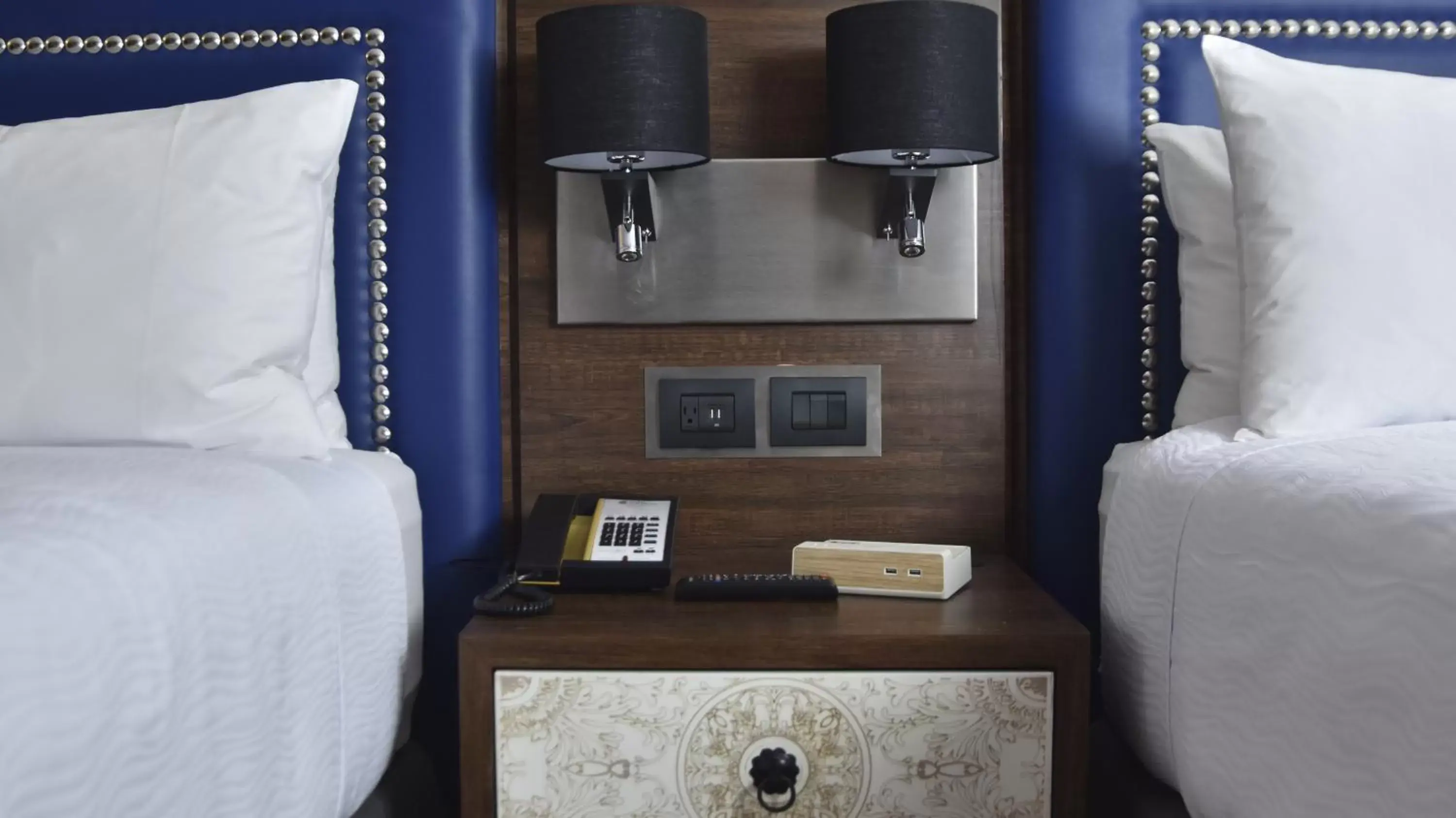 Location Room with Two Beds - Non-Smoking in Hotel Indigo Guanajuato by IHG Location Room with Two Beds - Non-Smoking in Hotel Indigo Guanajuato by IHG