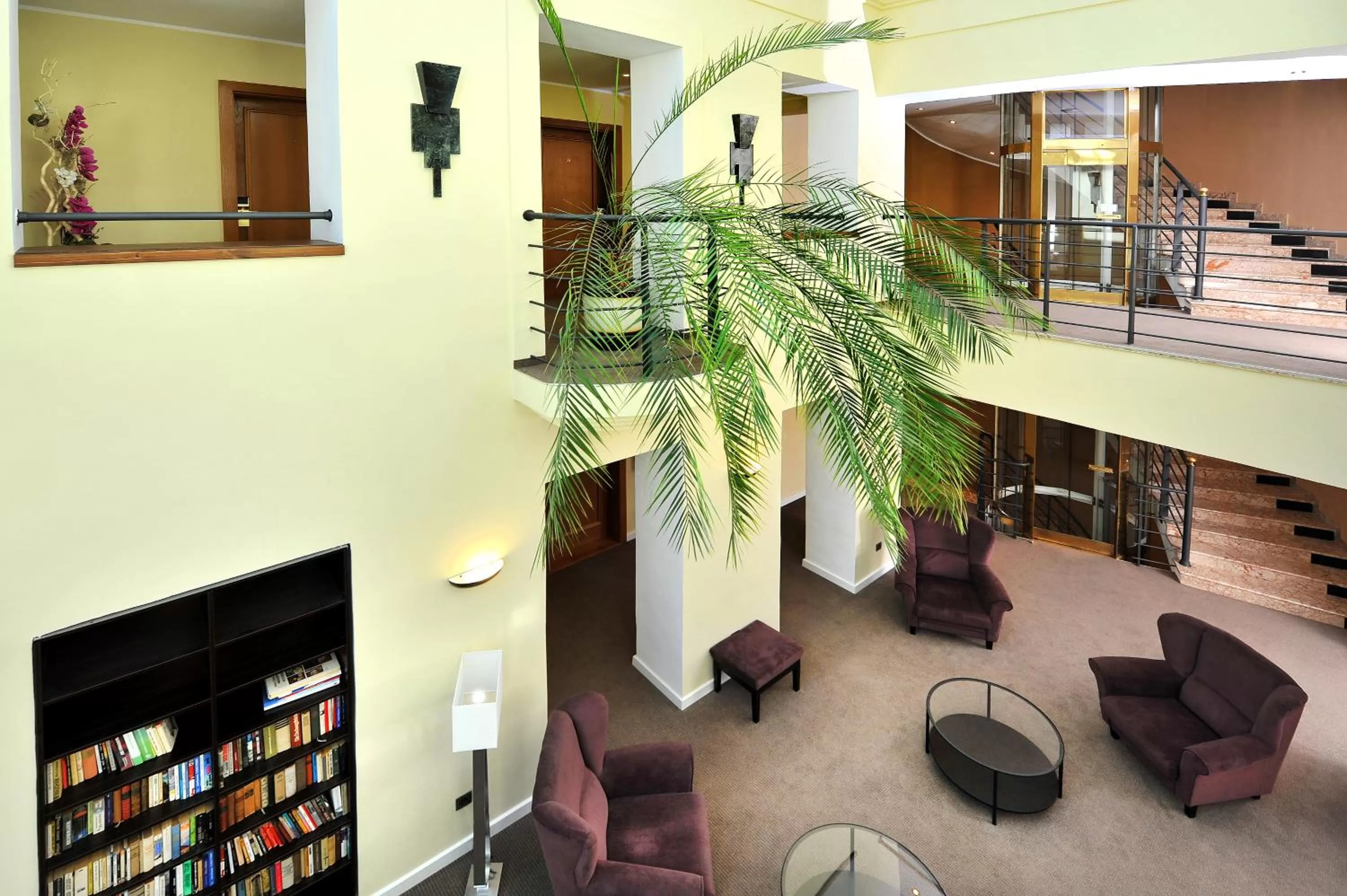 Lobby or reception in APLEND CITY Hotel Perugia