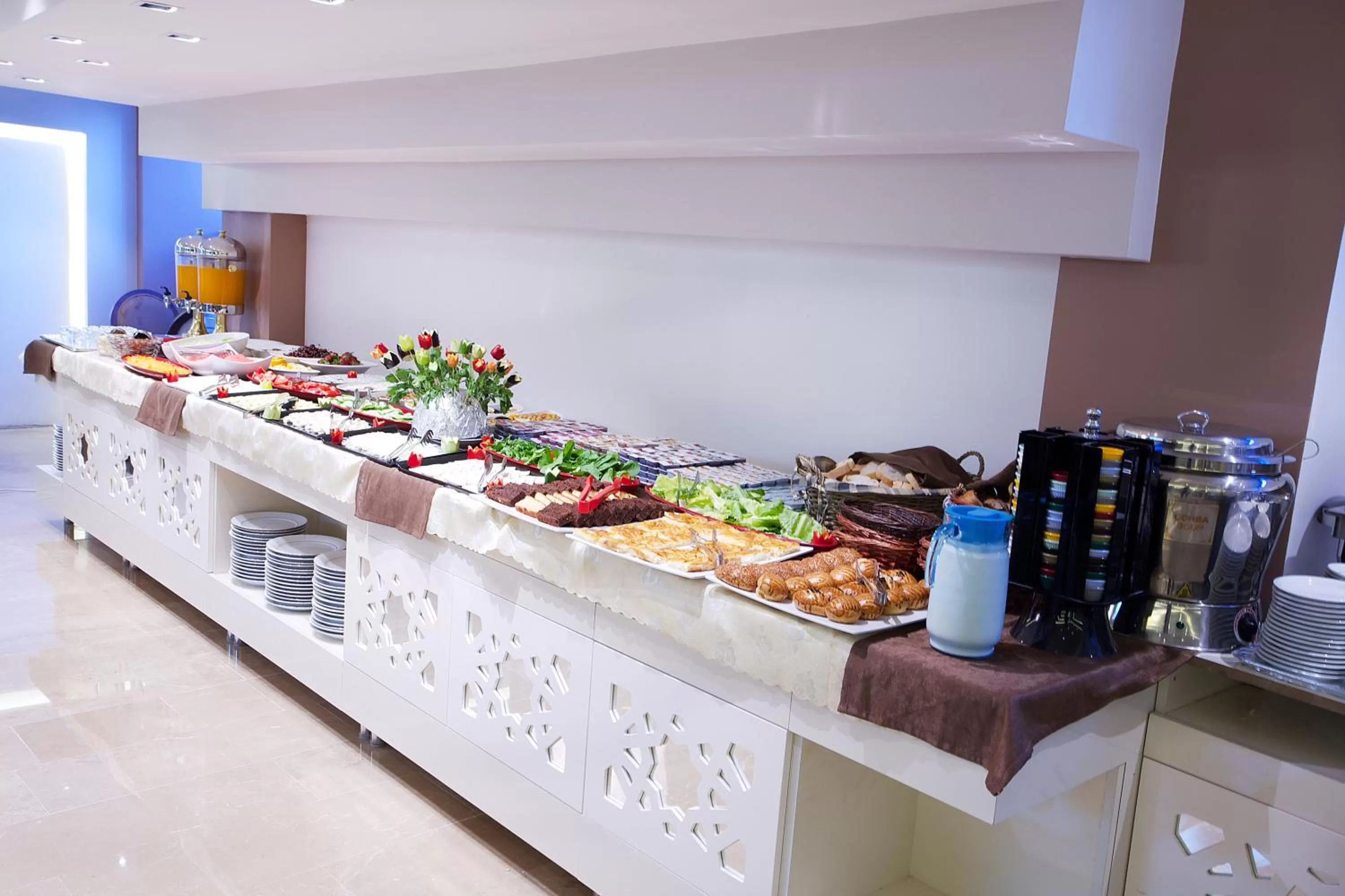 Food and drinks in Grand Sagcanlar Hotel