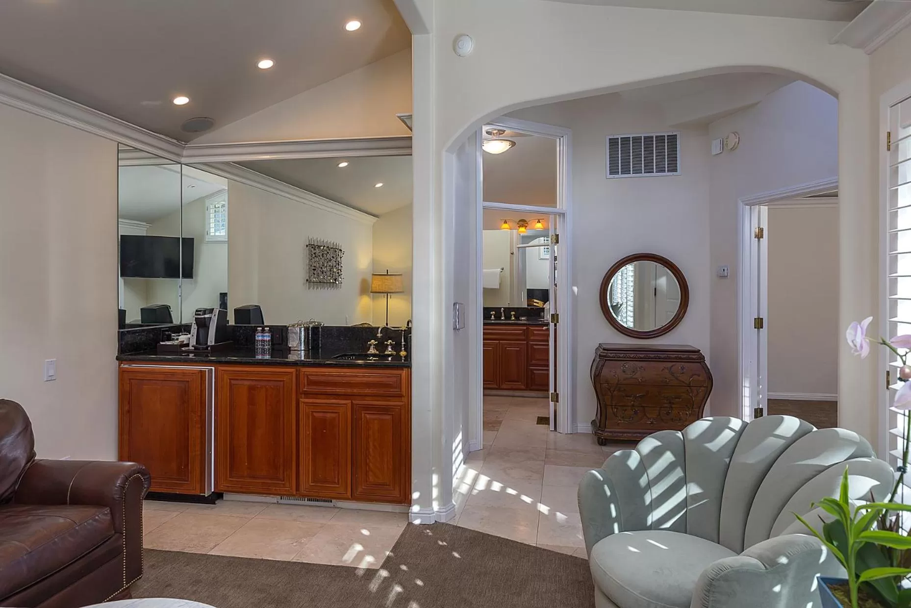 Suite with Garden View in Saratoga Oaks Lodge