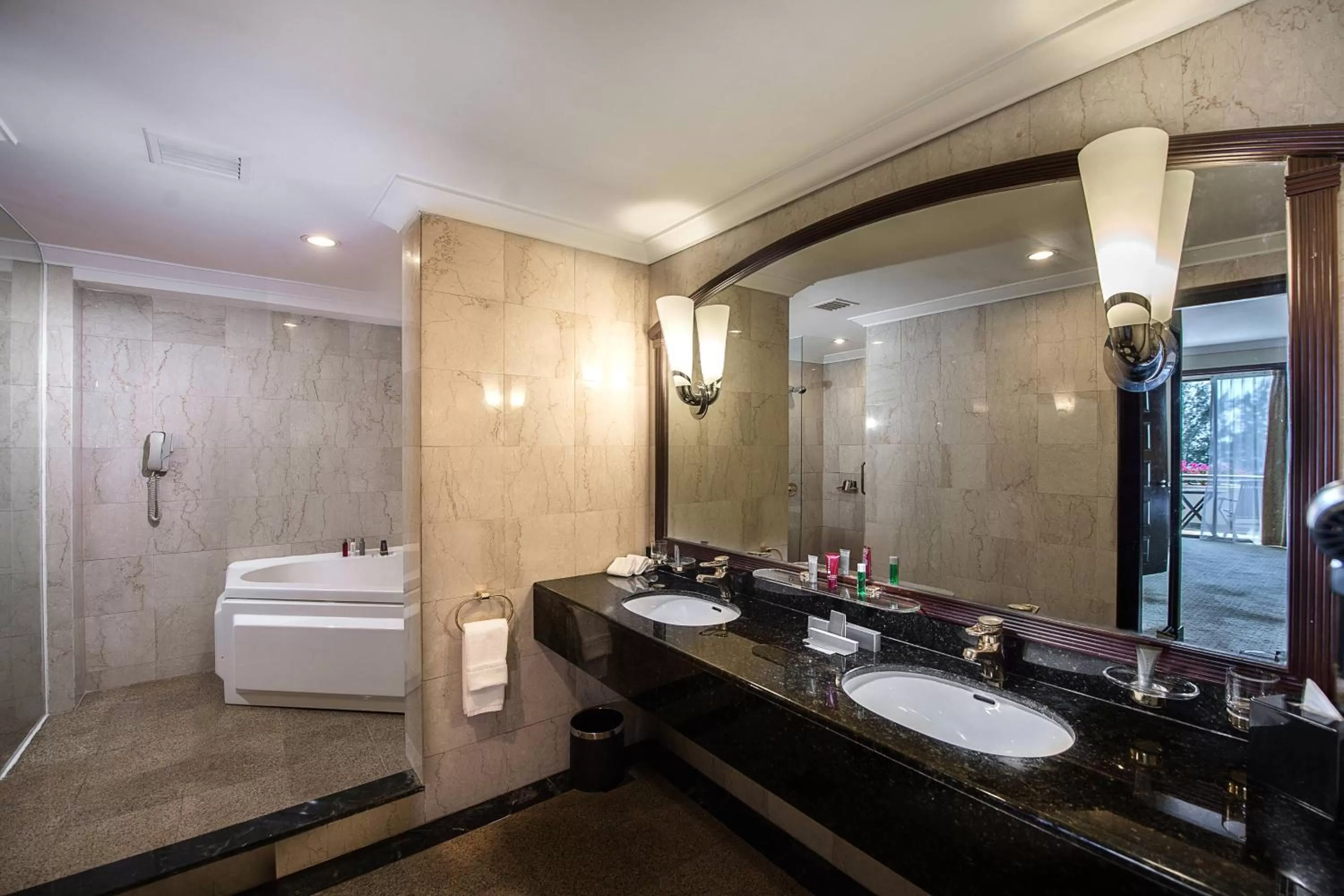 Bathroom in Miri Marriott Resort & Spa