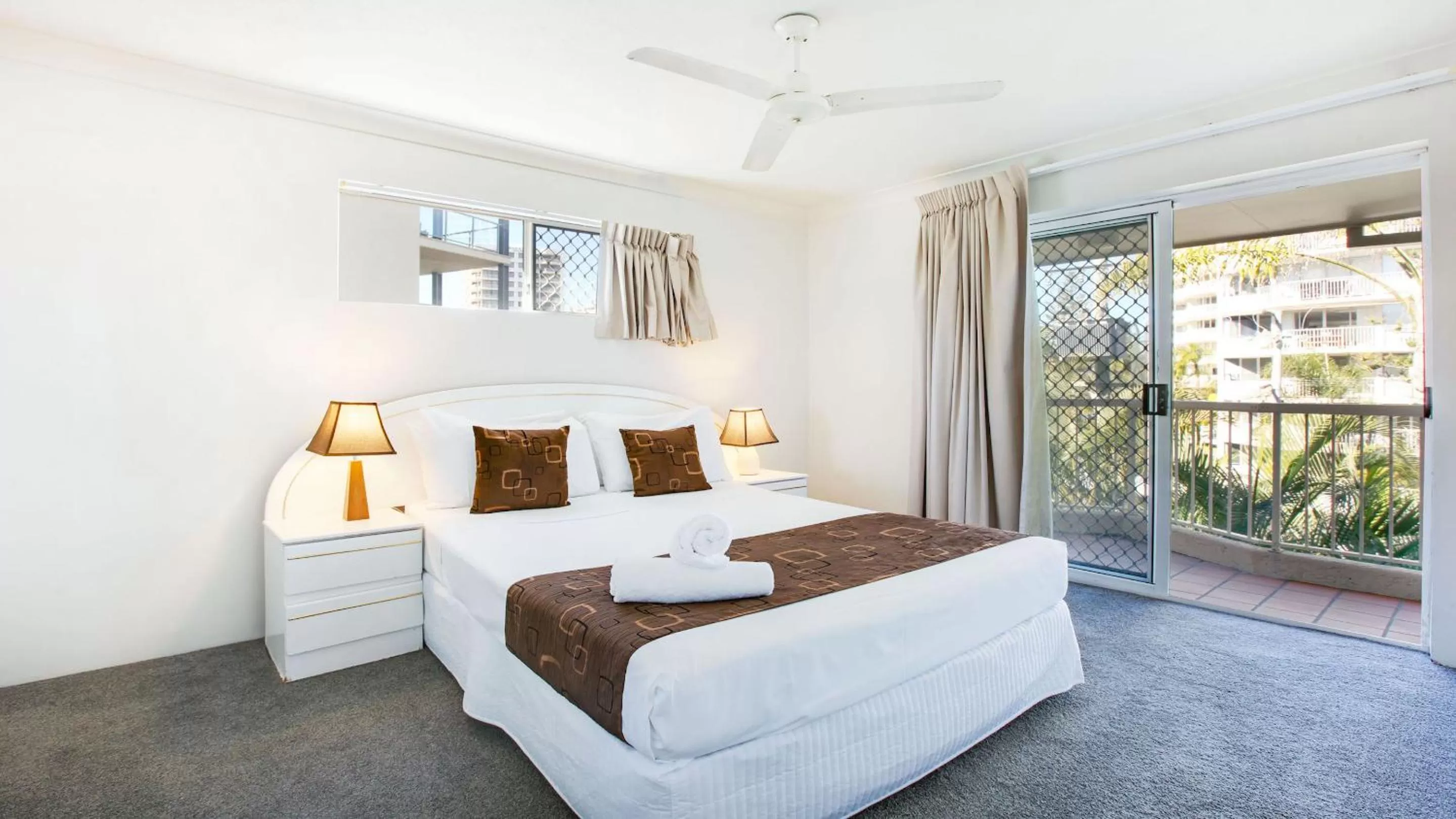 Bed in Mari Court Resort