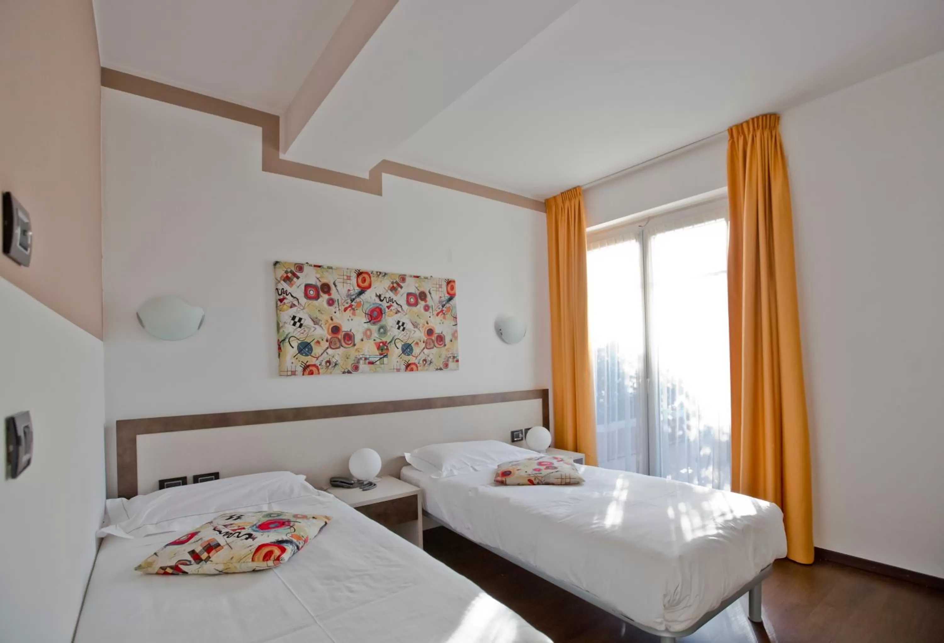 Bed in Hotel Lago di Como