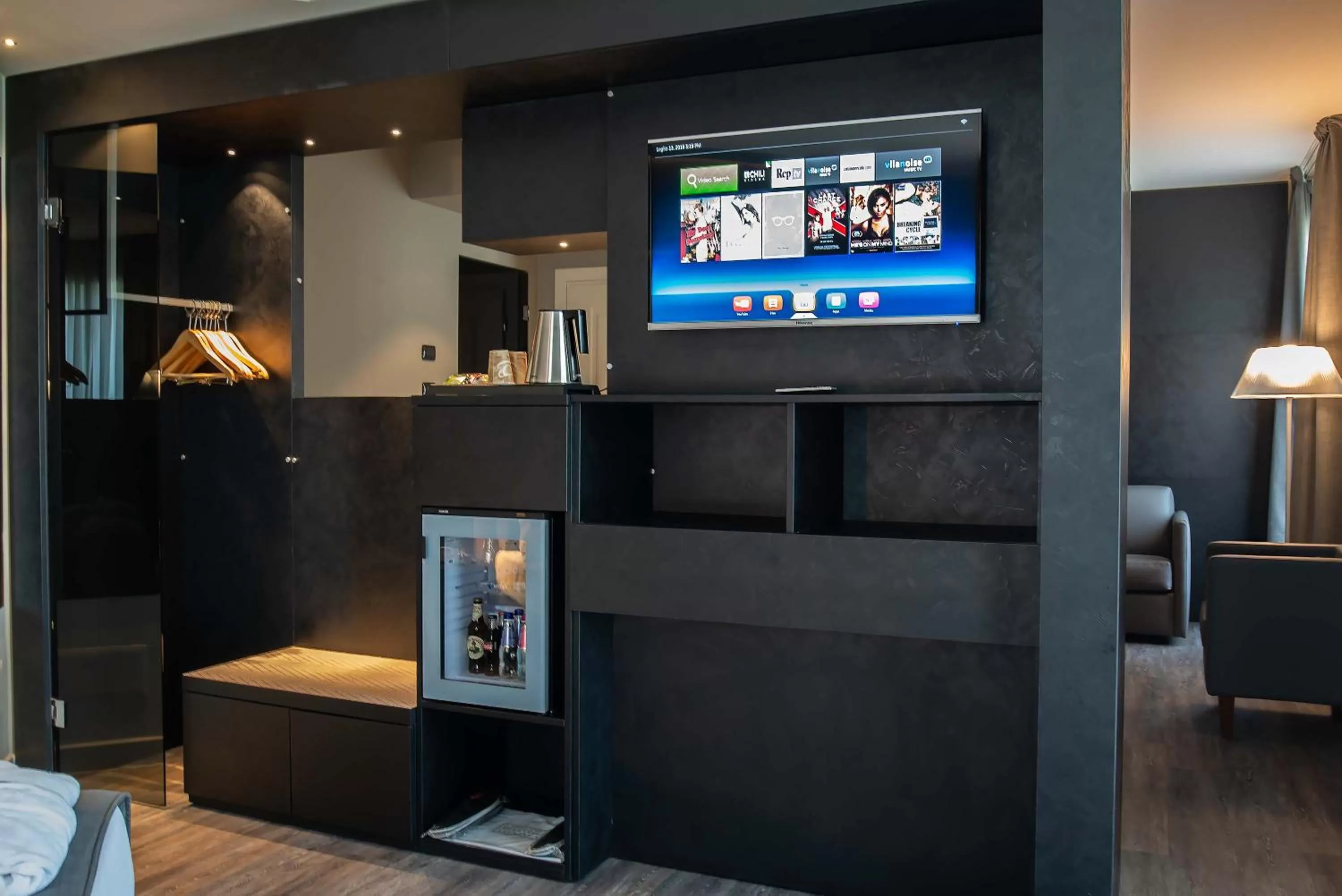 Bed in Maranello Palace