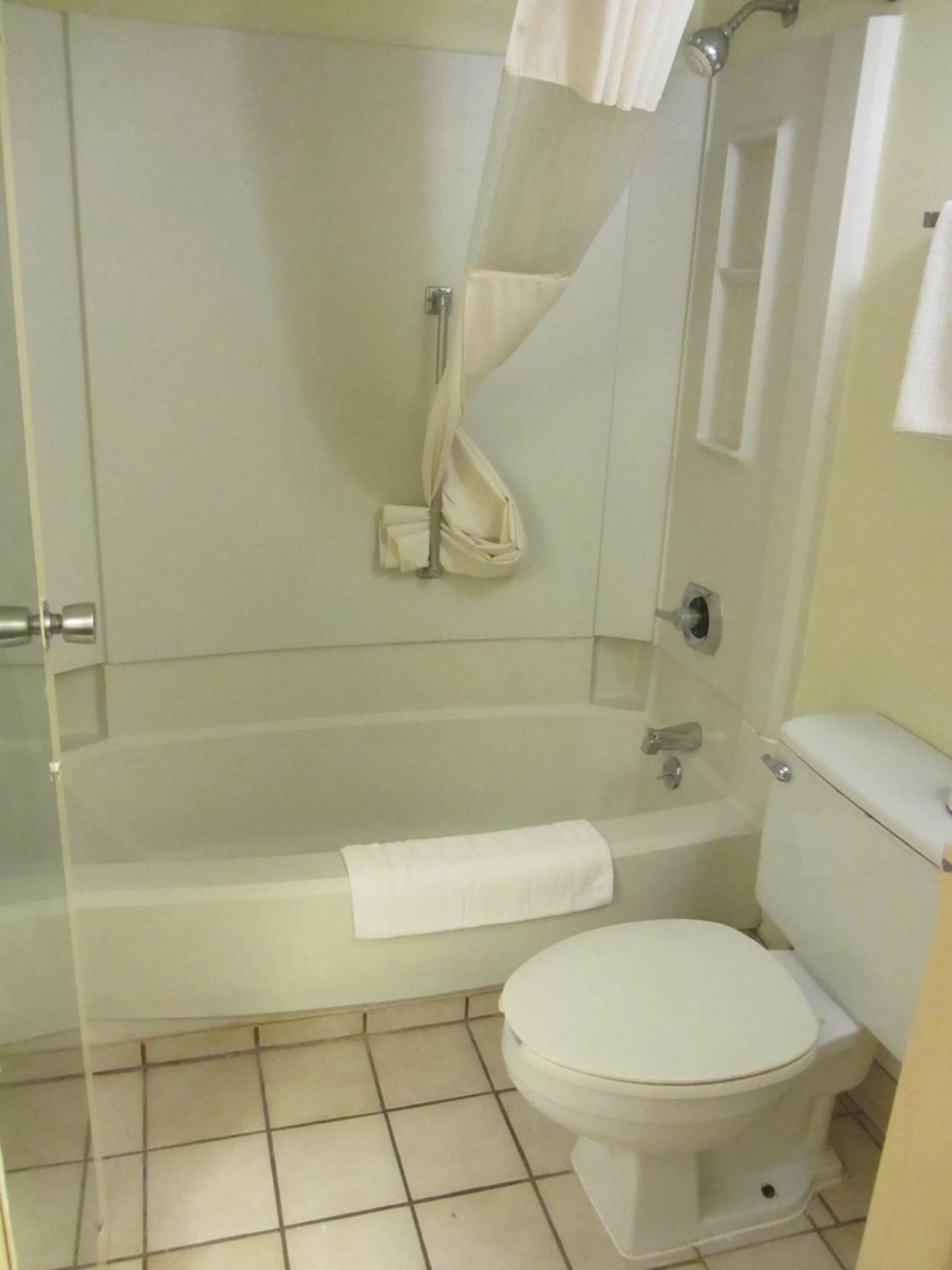 Days Inn by Wyndham Midland