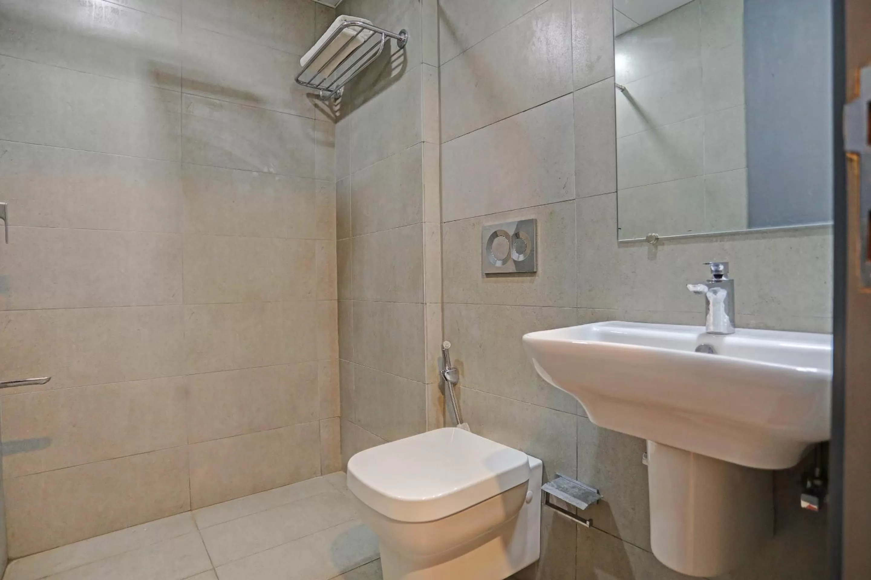 Bathroom in Hotel Royal Saffron By F9 Hotels