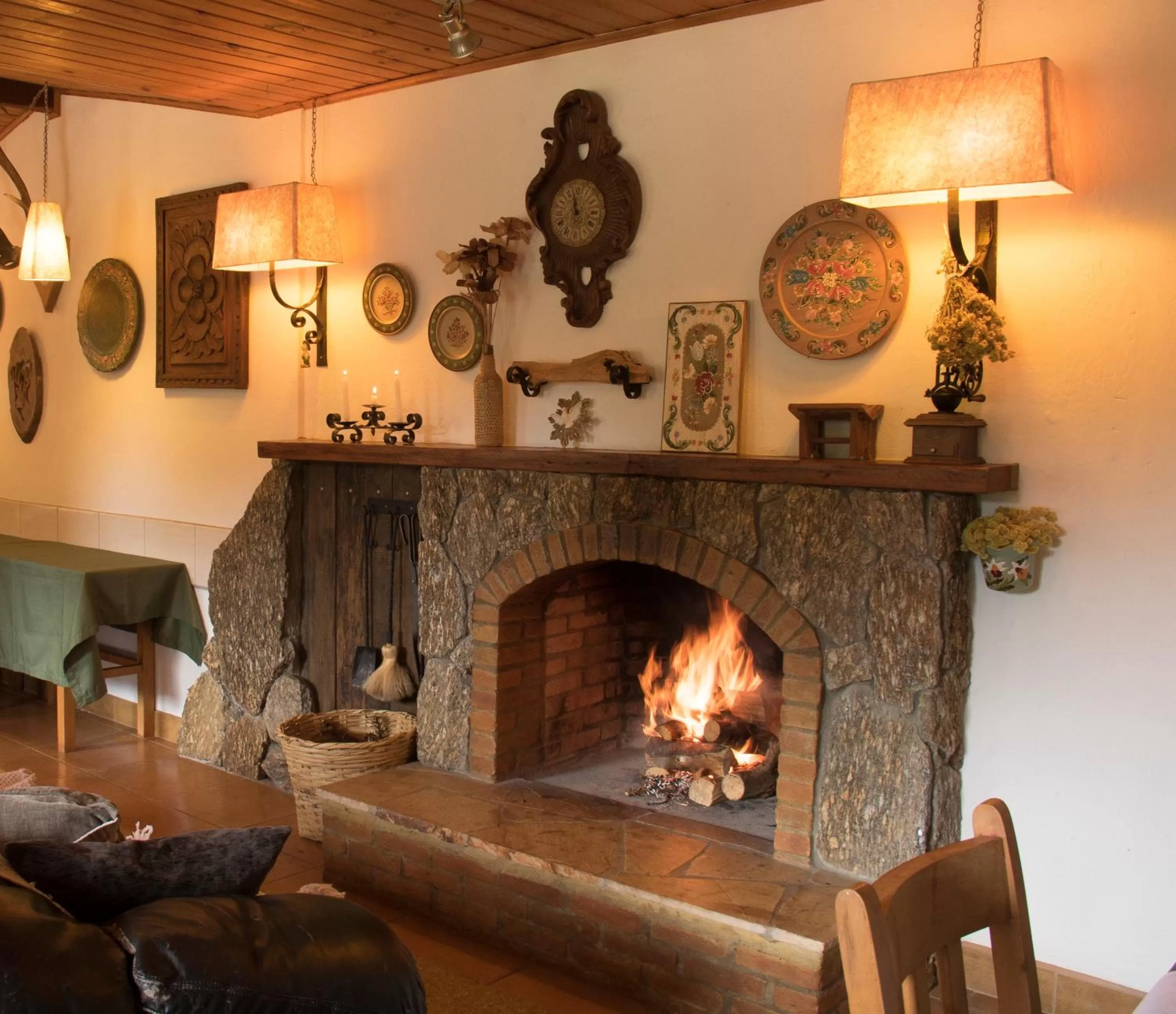 Restaurant/places to eat in Estalagem Tronador