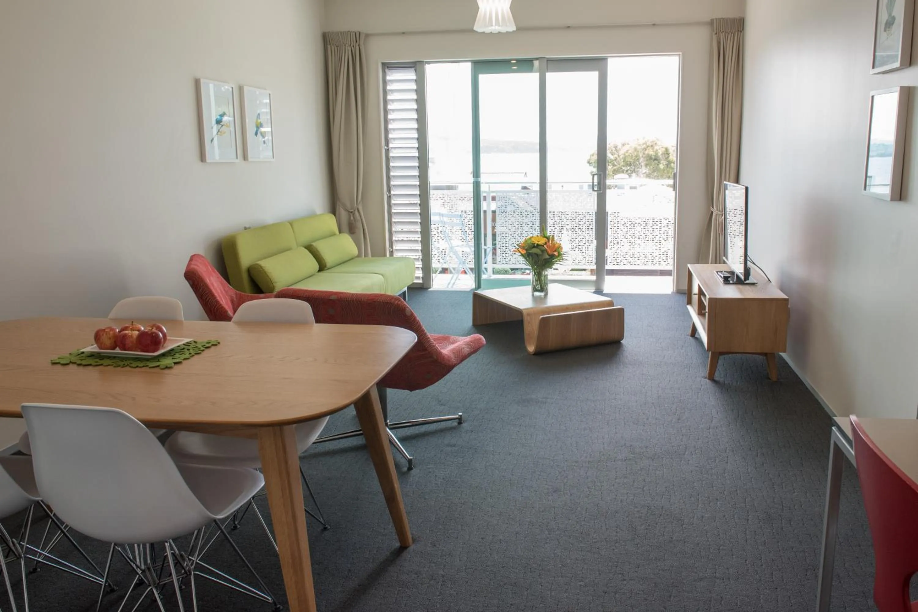 Living room in Navigate Seaside Hotel & Apartments
