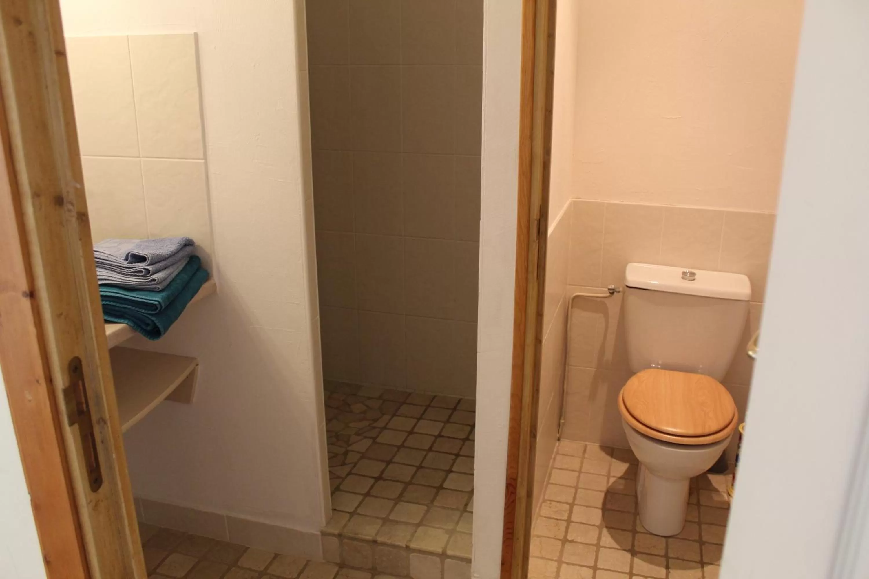 Bathroom in COMME UN COQ EN PÂTE