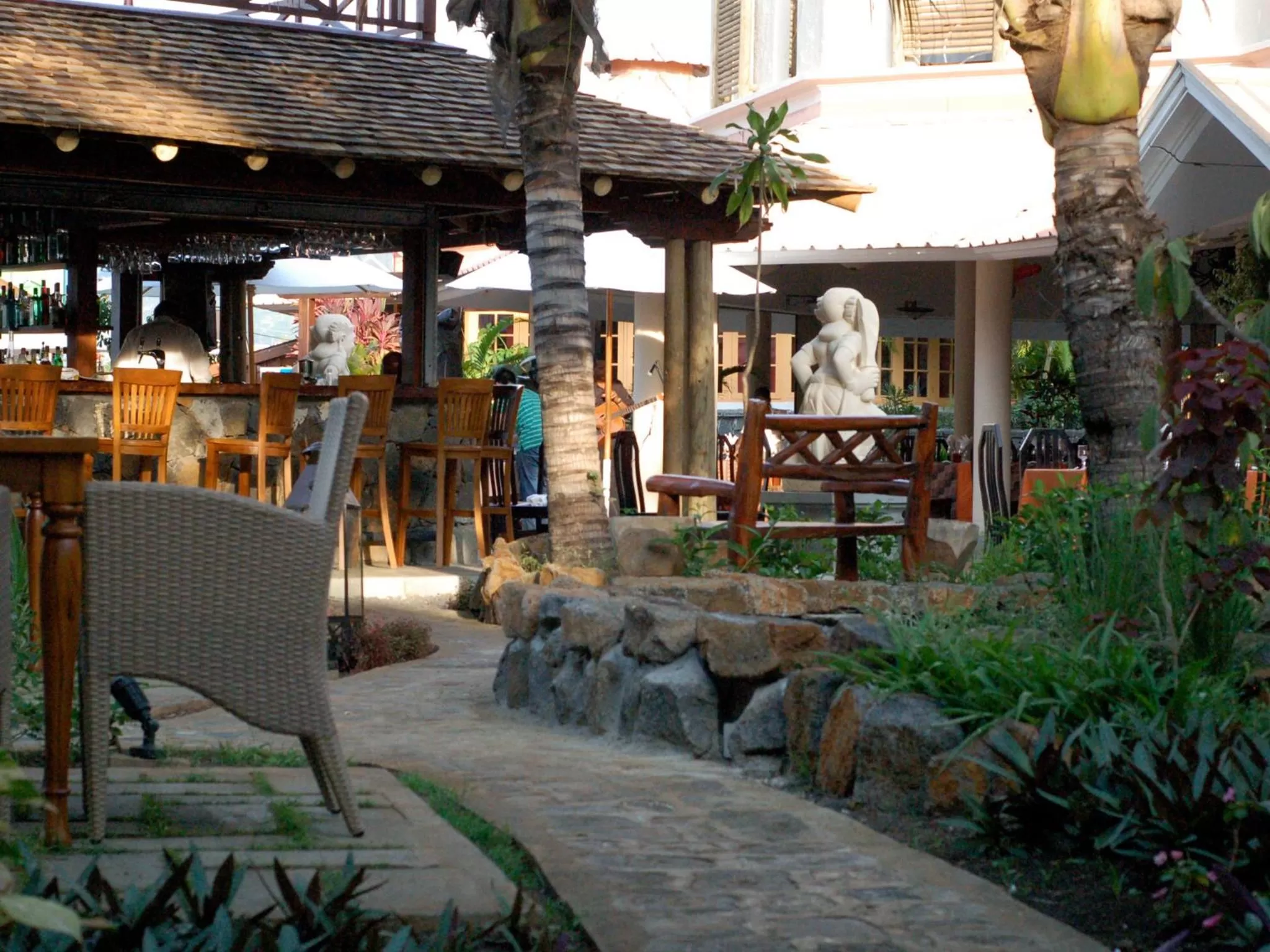 Restaurant/places to eat in Aanari Hotel & Spa- Mauritius