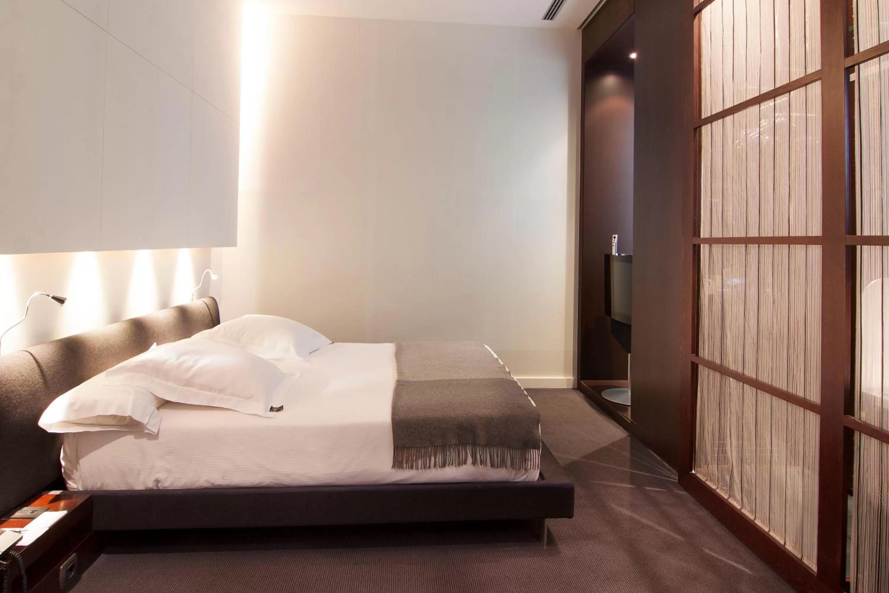 Bed in Sixtytwo Hotel