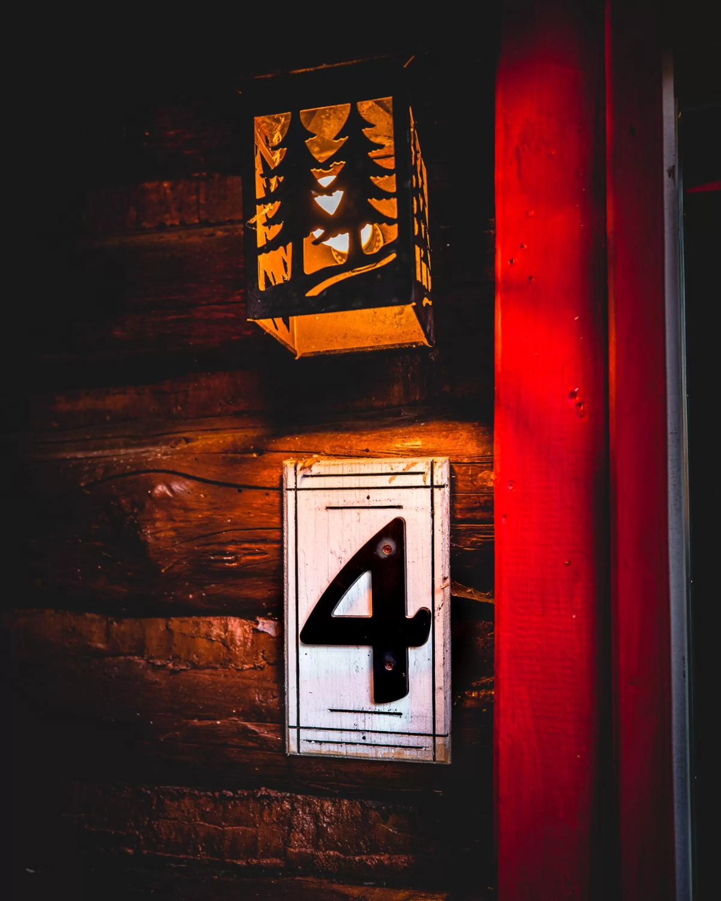 Gateway Inn & Cabins