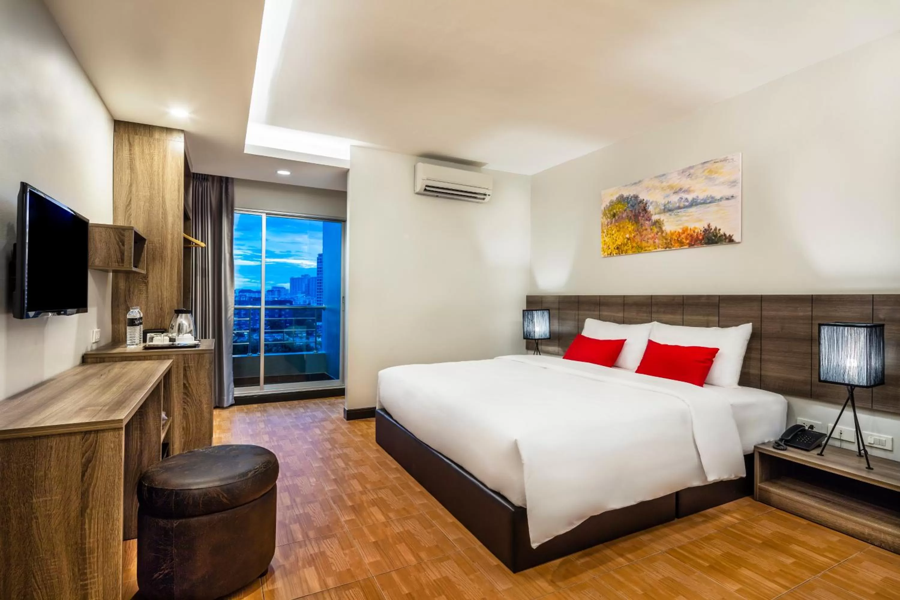 Superior Double Room in Livotel Hotel Hua Mak Bangkok