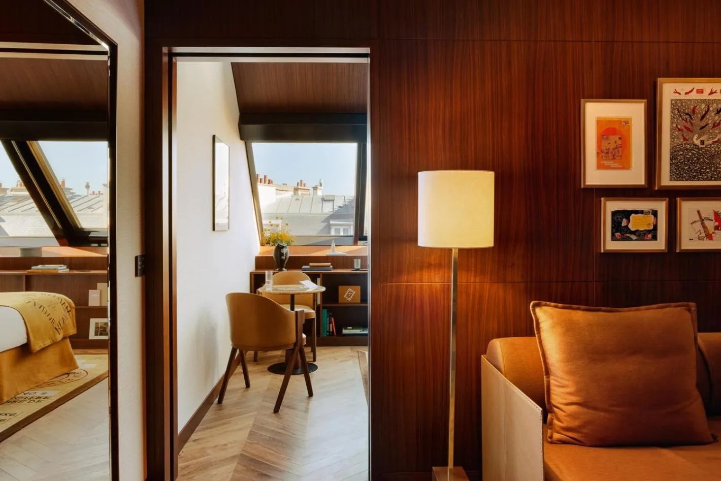 Living room, Bed in Hôtel Madame Rêve