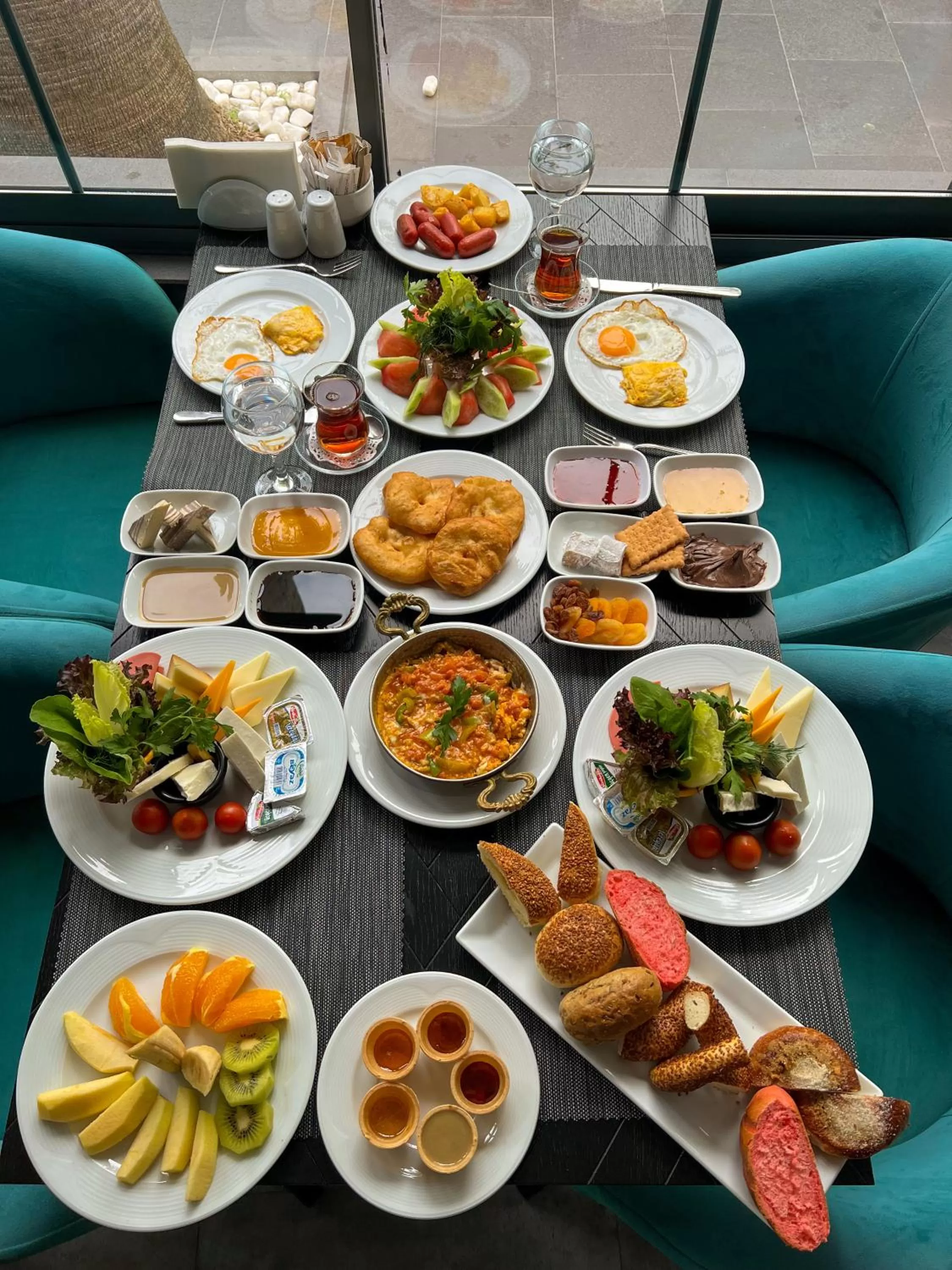 Breakfast in Falcon 1511