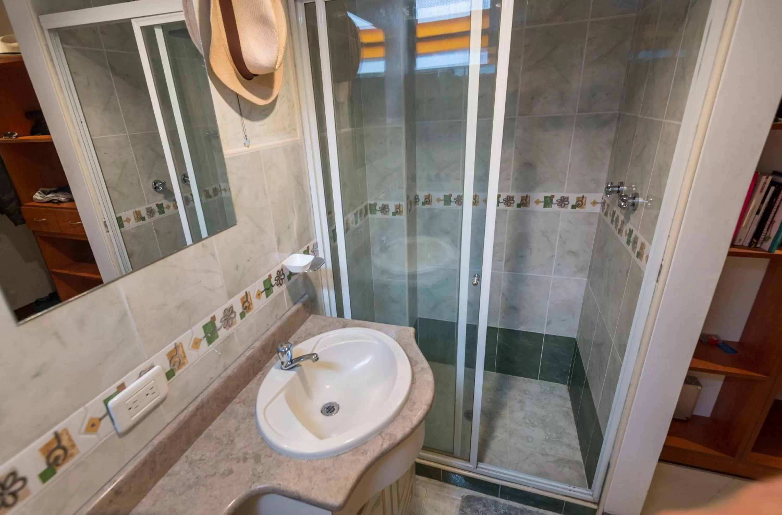Shower in Poblado Guest House