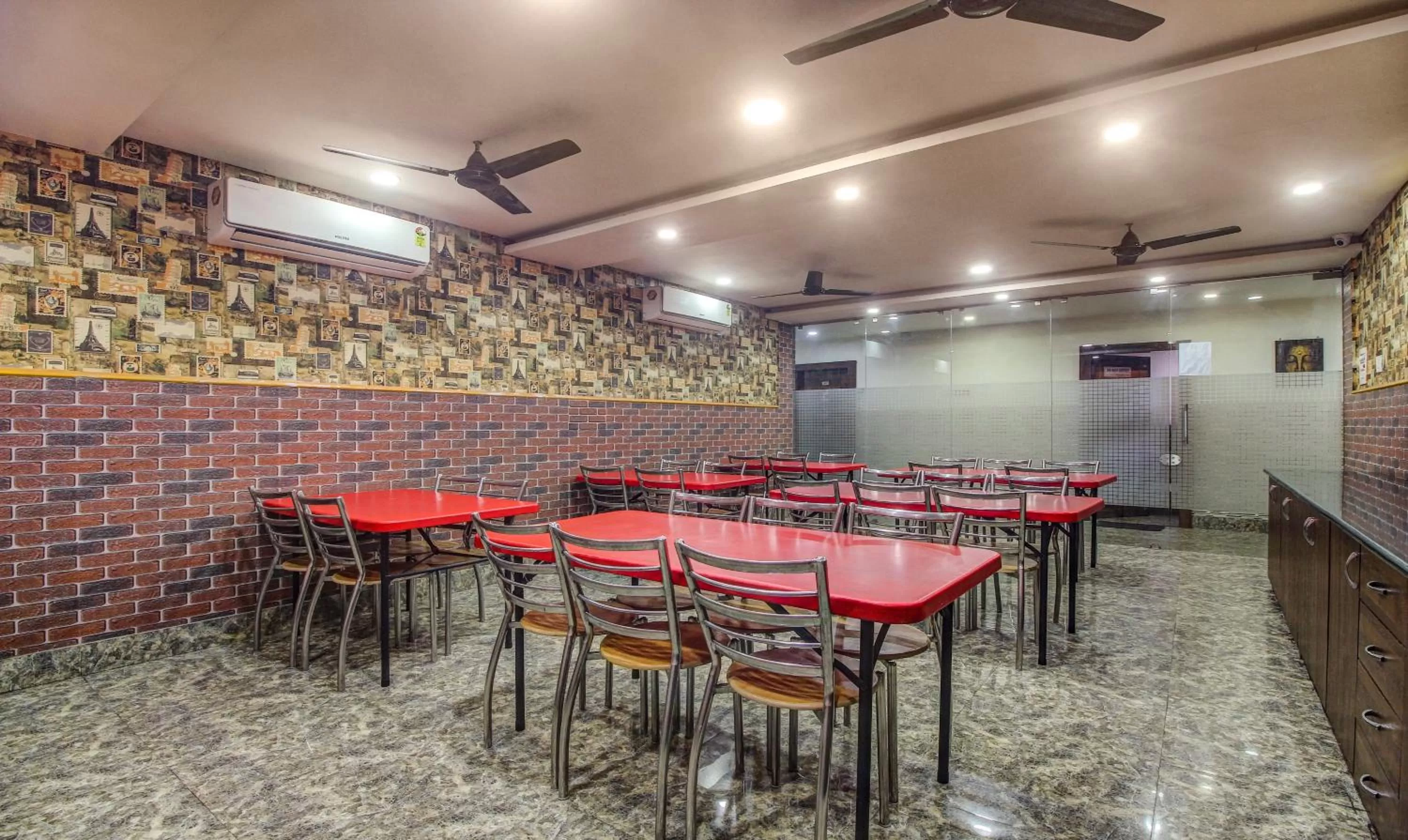 Restaurant/Places to Eat in Itsy By Treebo - Golden Fiesta