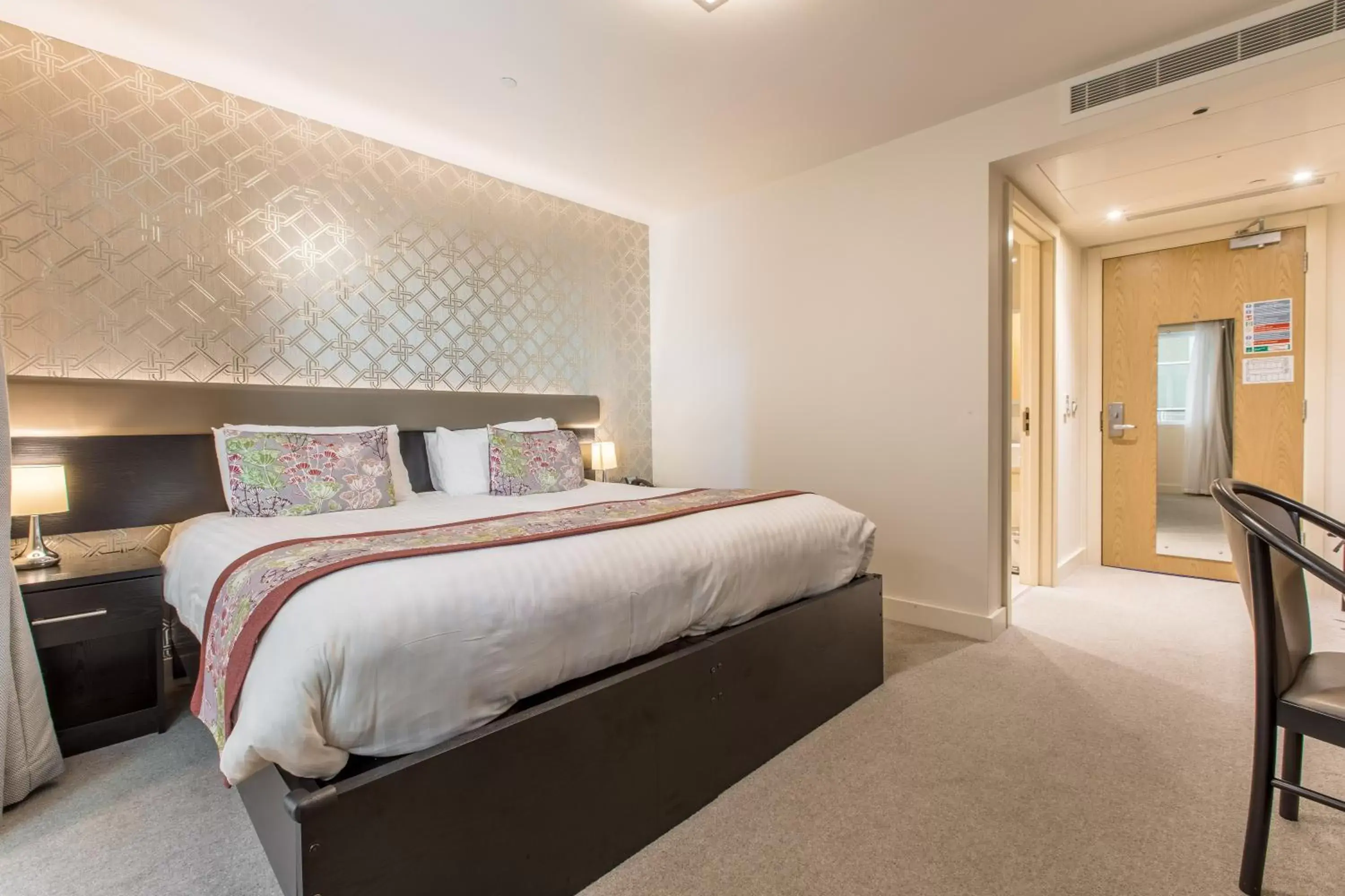 Twin Room - single occupancy in Mannin Hotel Twin Room - single occupancy in Mannin Hotel